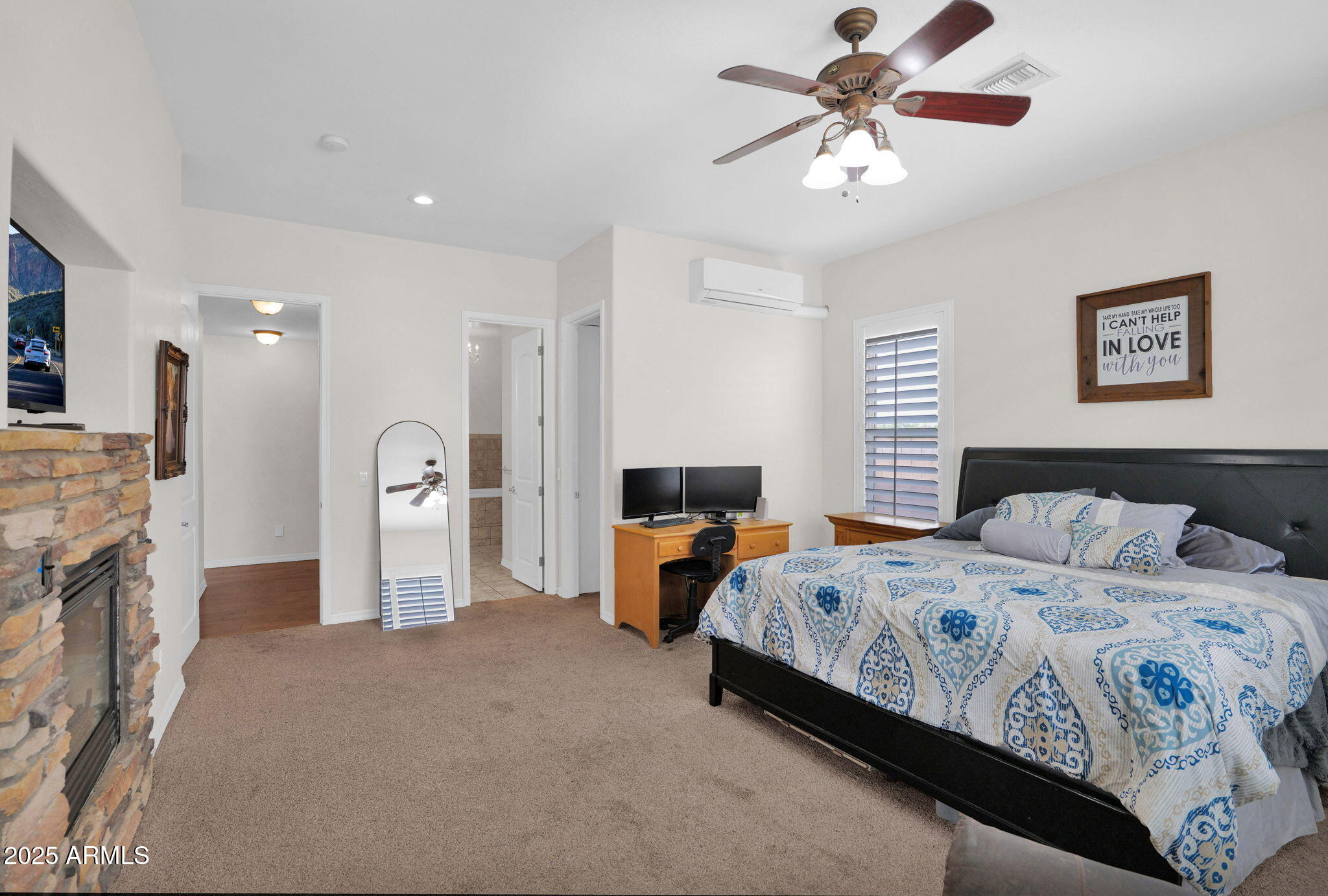 7114 E GRANDVIEW Street Mesa, ON 85207