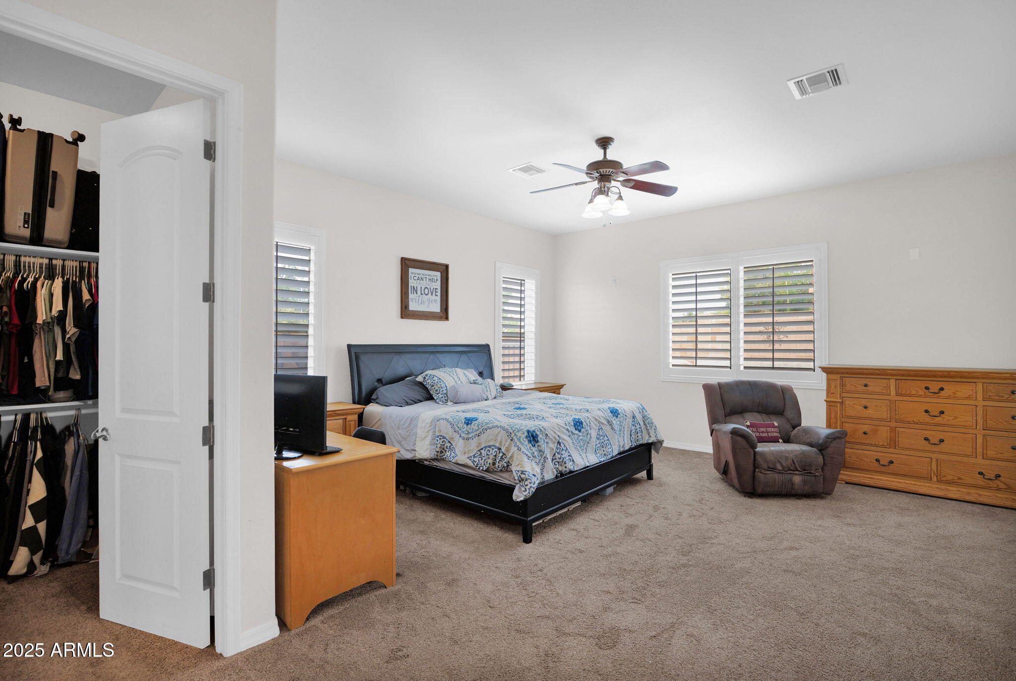 7114 E GRANDVIEW Street Mesa, ON 85207