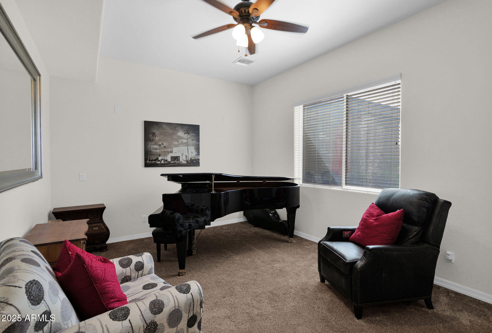 7114 E GRANDVIEW Street Mesa, ON 85207