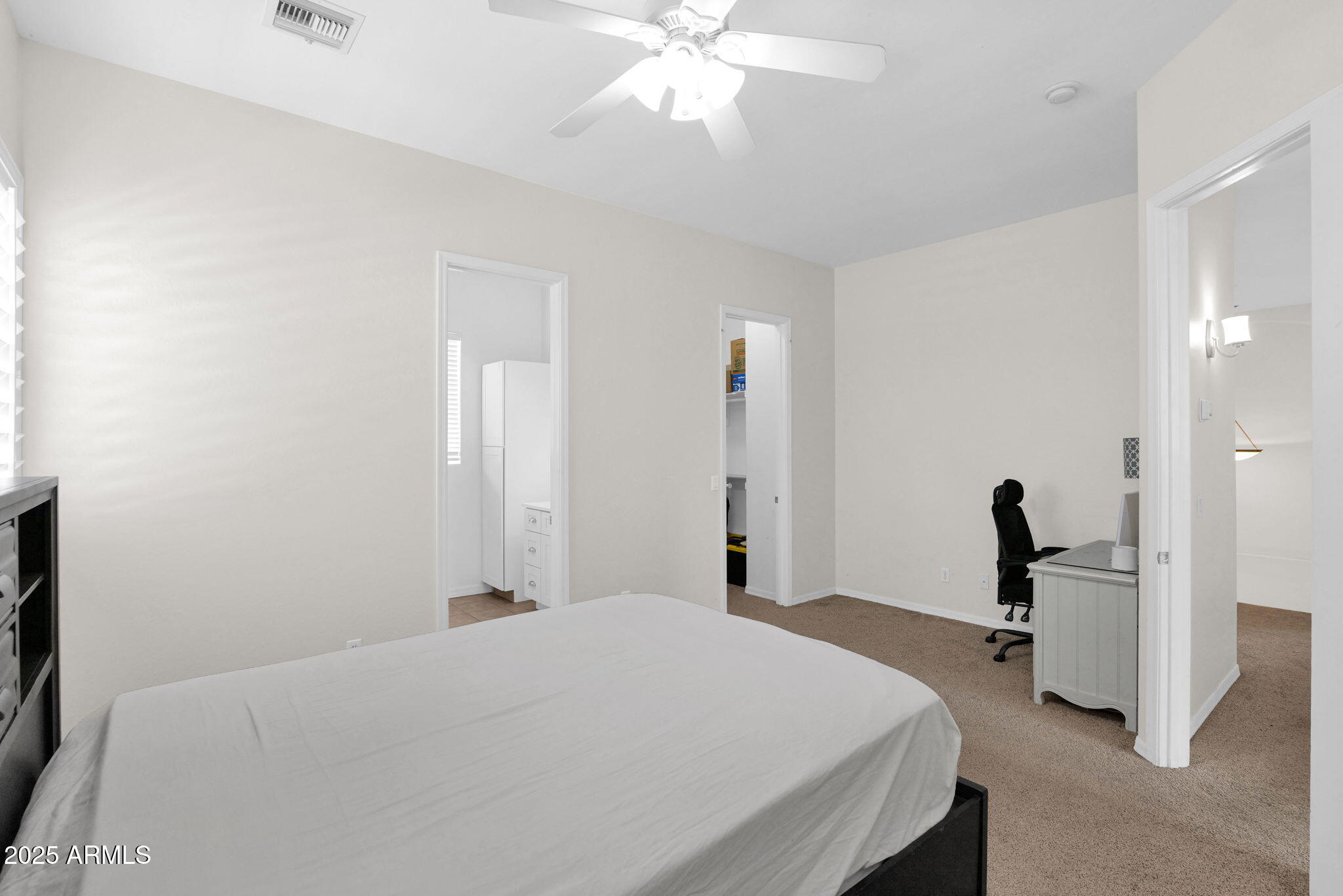 7114 E GRANDVIEW Street Mesa, ON 85207