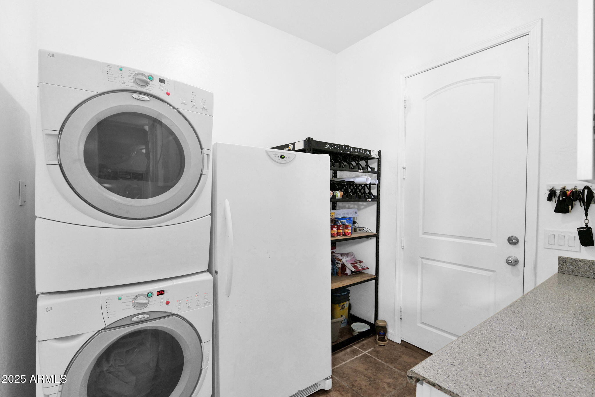 7114 E GRANDVIEW Street Mesa, ON 85207