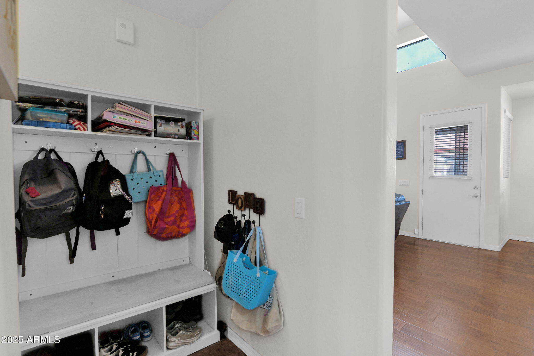 7114 E GRANDVIEW Street Mesa, ON 85207