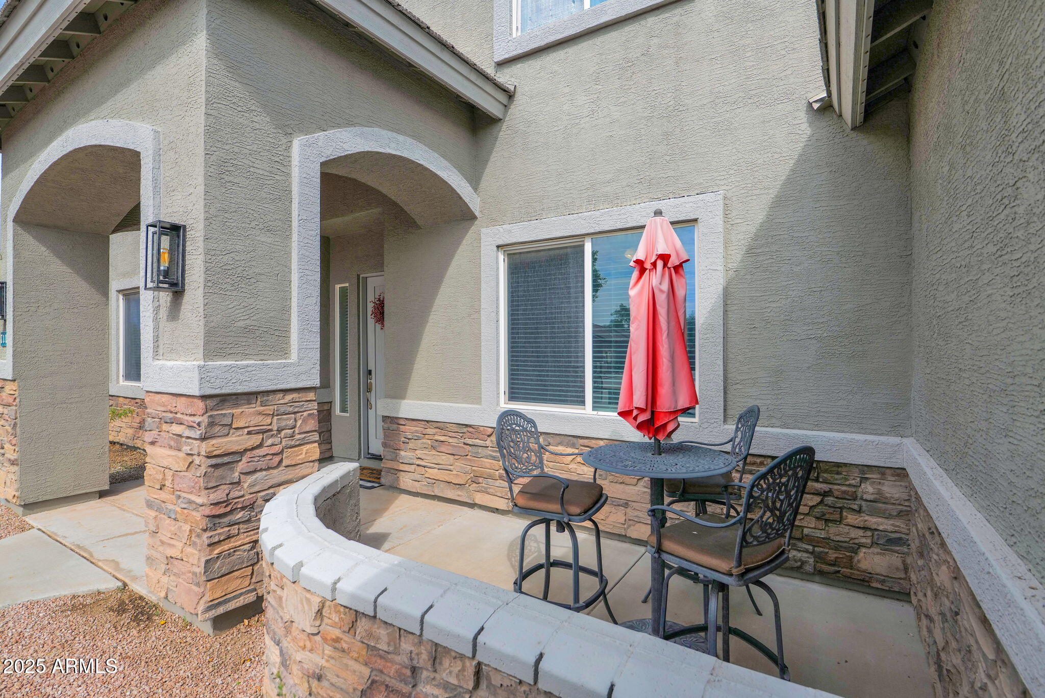 7114 E GRANDVIEW Street Mesa, ON 85207