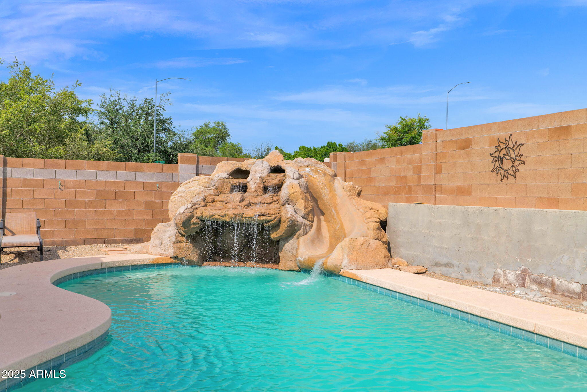 7114 E GRANDVIEW Street Mesa, ON 85207