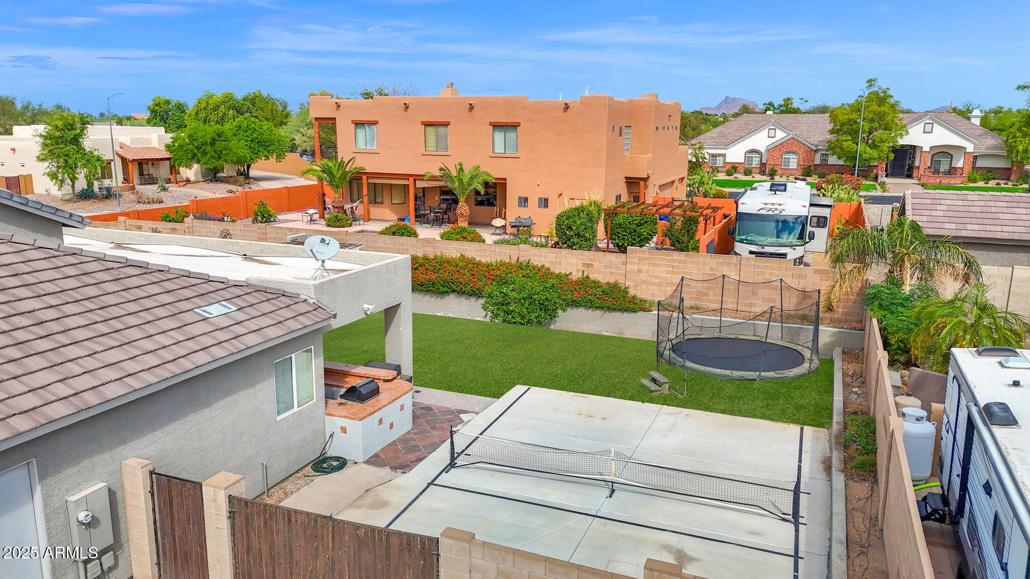 7114 E GRANDVIEW Street Mesa, ON 85207