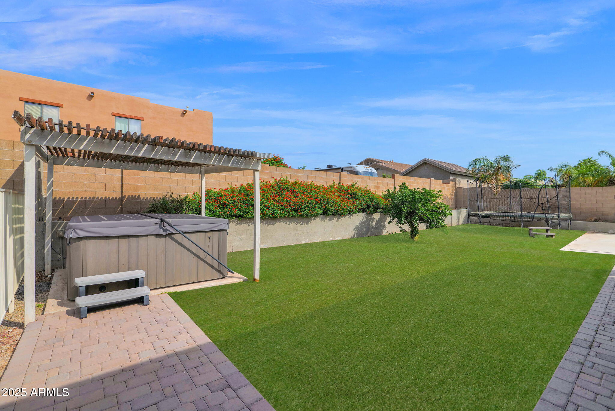 7114 E GRANDVIEW Street Mesa, ON 85207