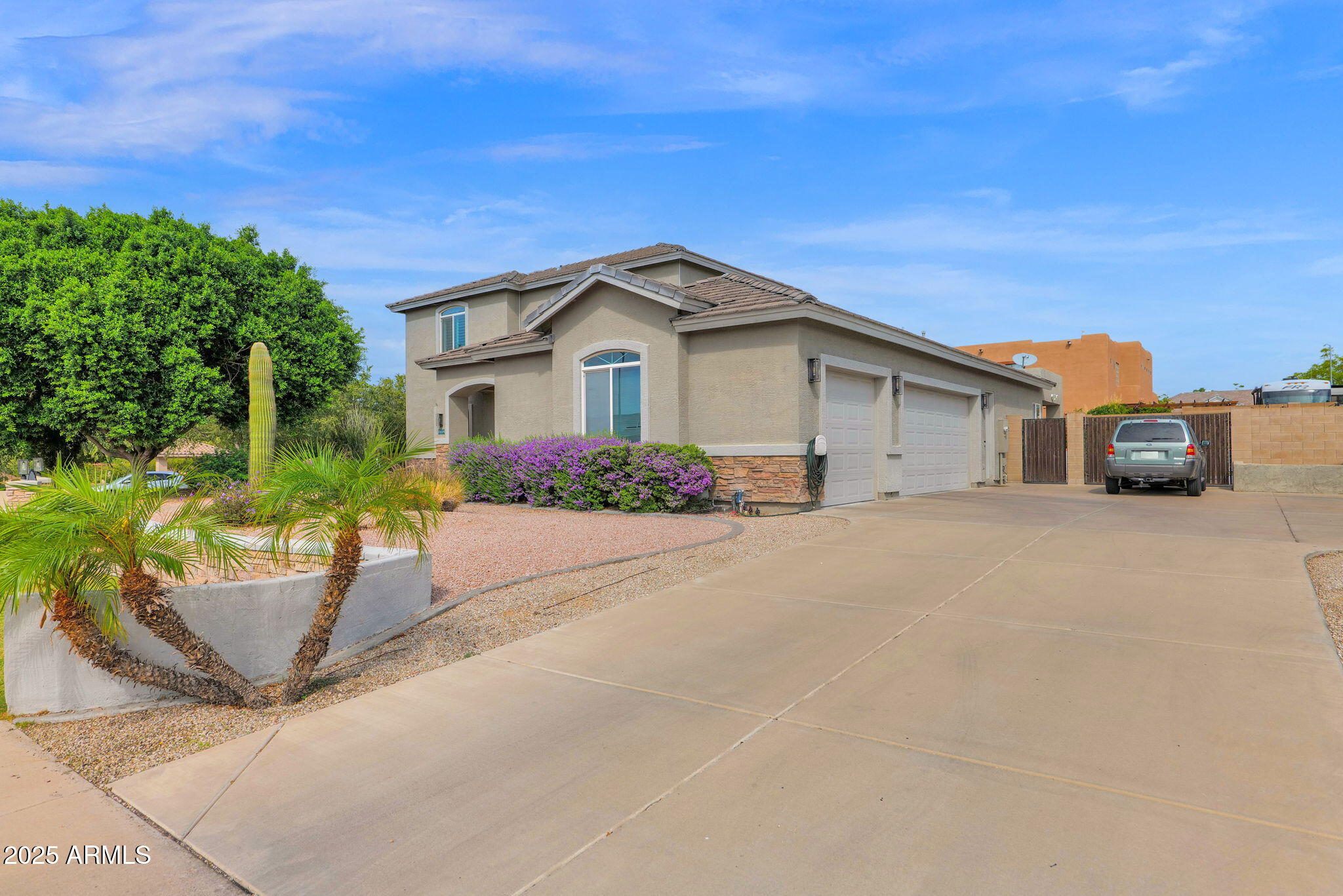 7114 E GRANDVIEW Street Mesa, ON 85207