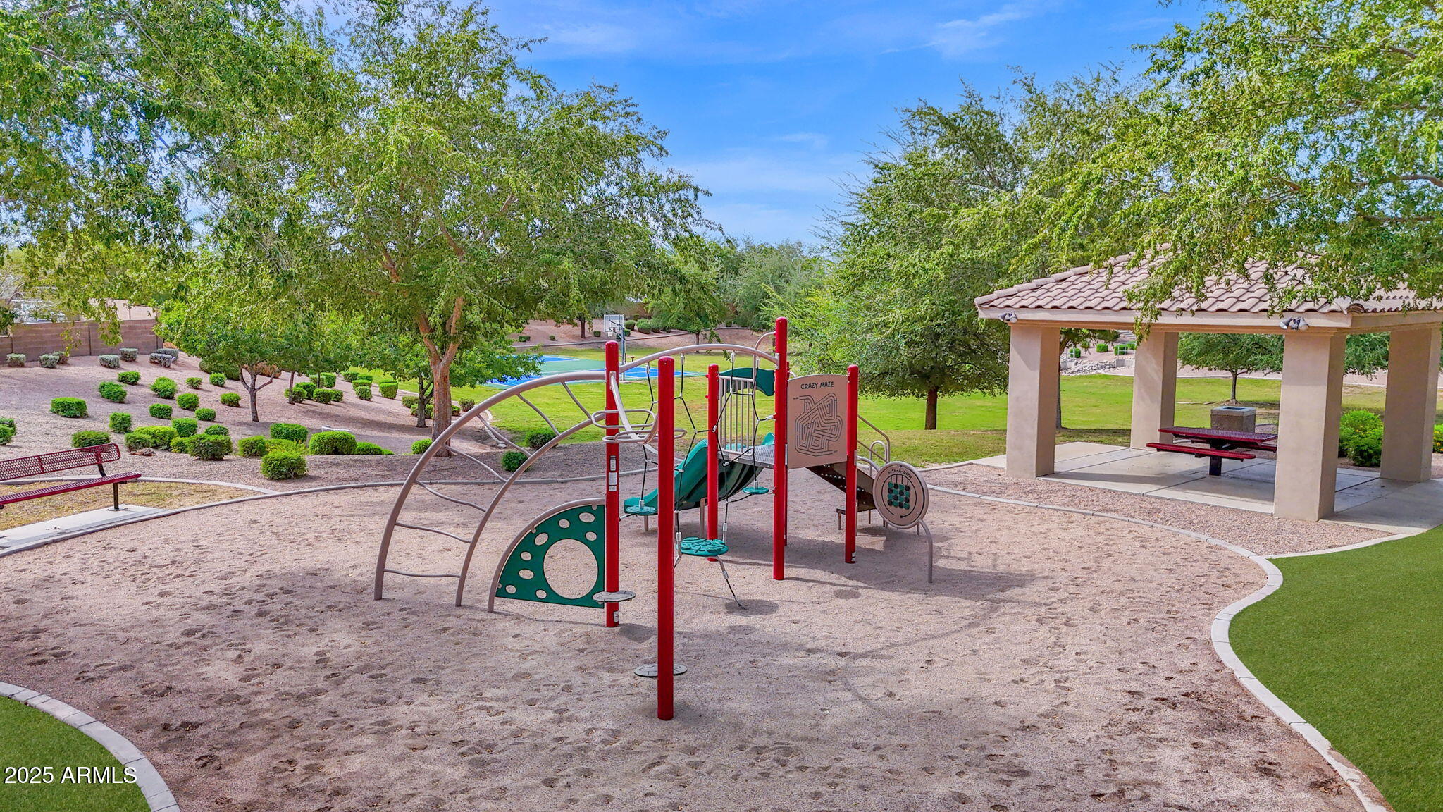 7114 E GRANDVIEW Street Mesa, ON 85207