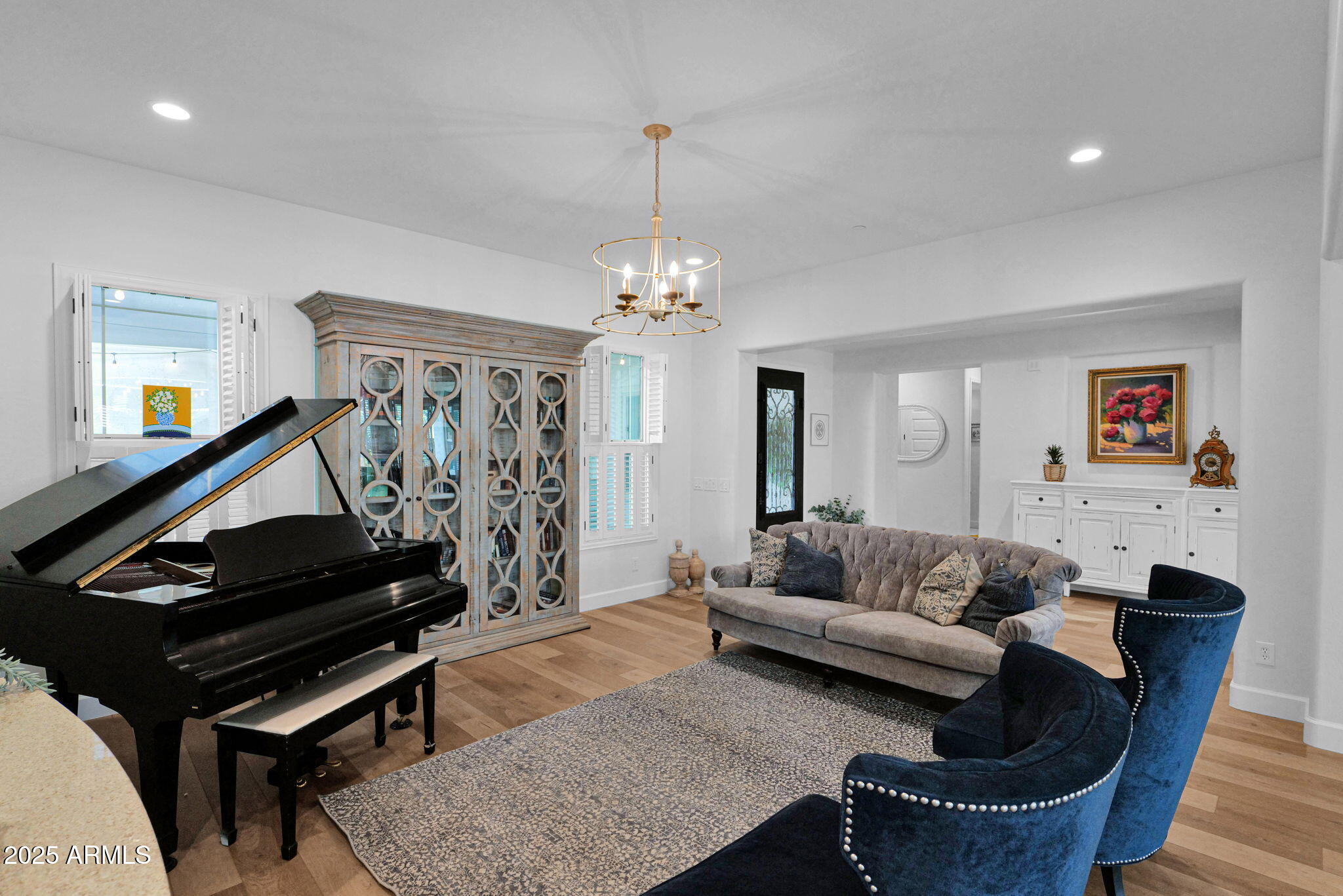 3702 E FOUNTAIN Street Mesa, AZ 85205