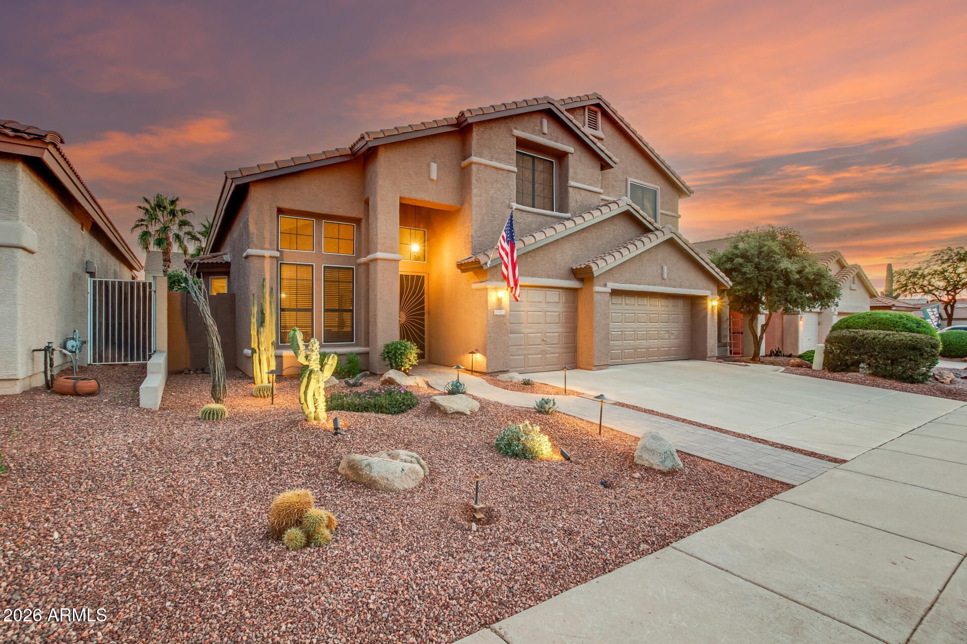 4253 E MOLLY Lane Cave Creek, ON 85331
