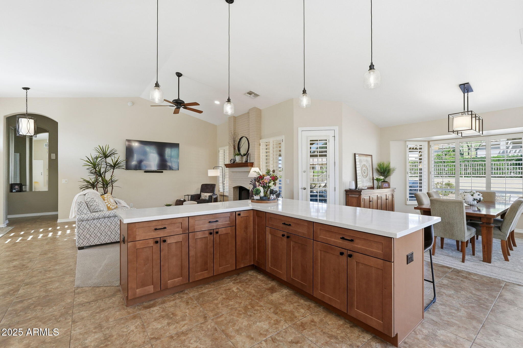 8696 E ALOE Drive Gold Canyon, ON 85118