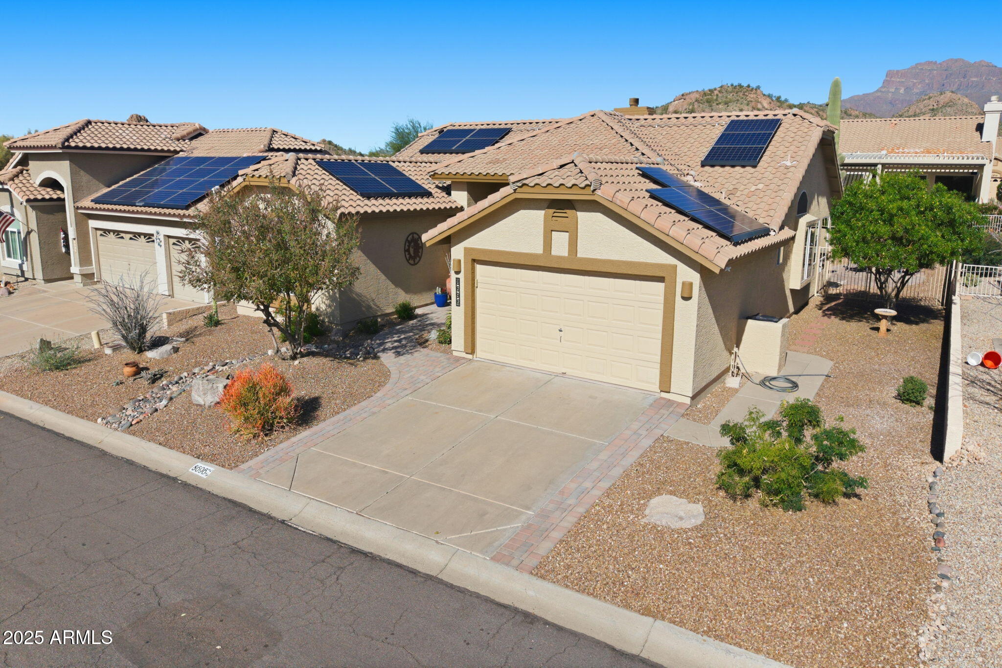 8696 E ALOE Drive Gold Canyon, ON 85118