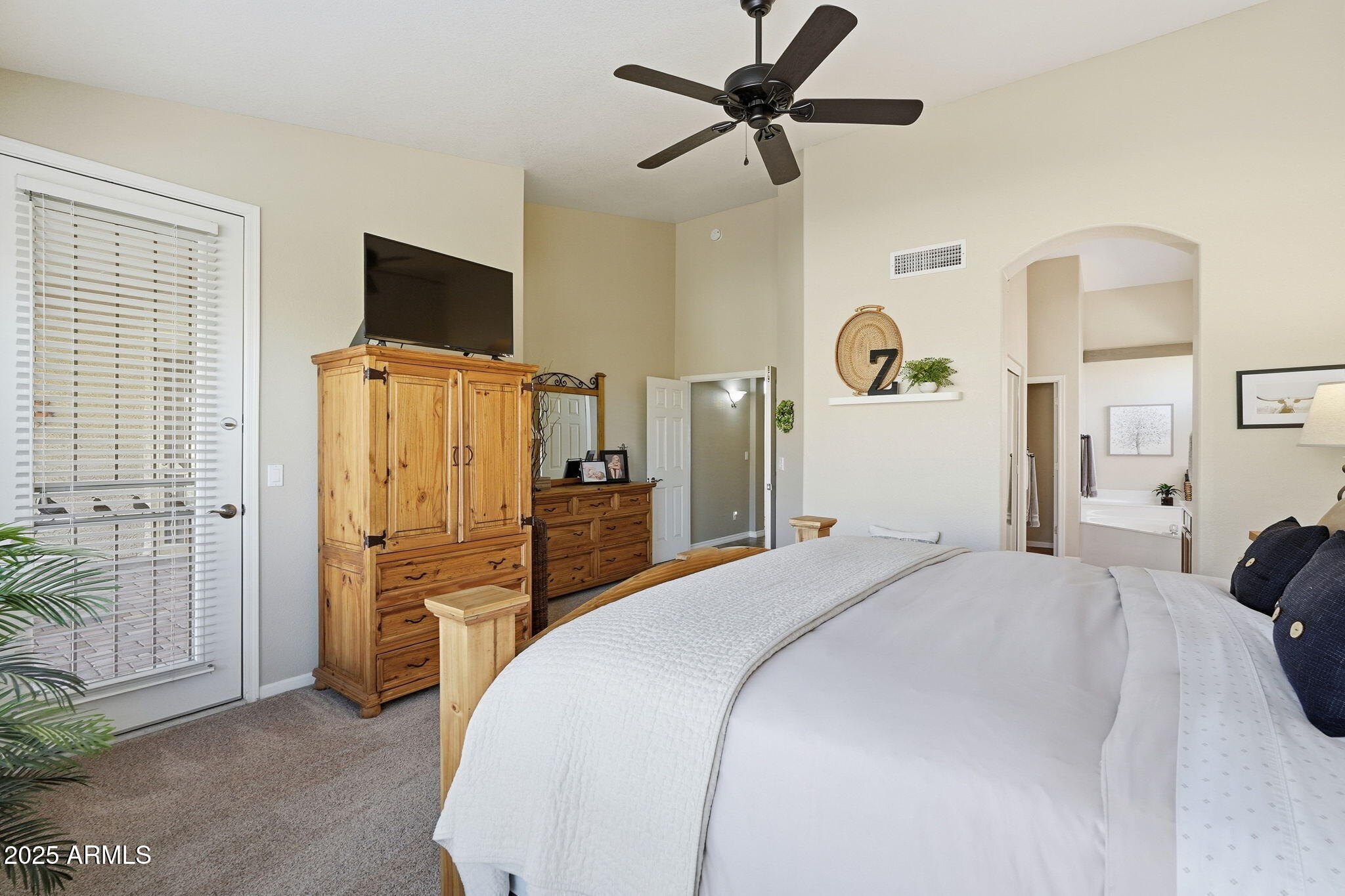 8696 E ALOE Drive Gold Canyon, ON 85118