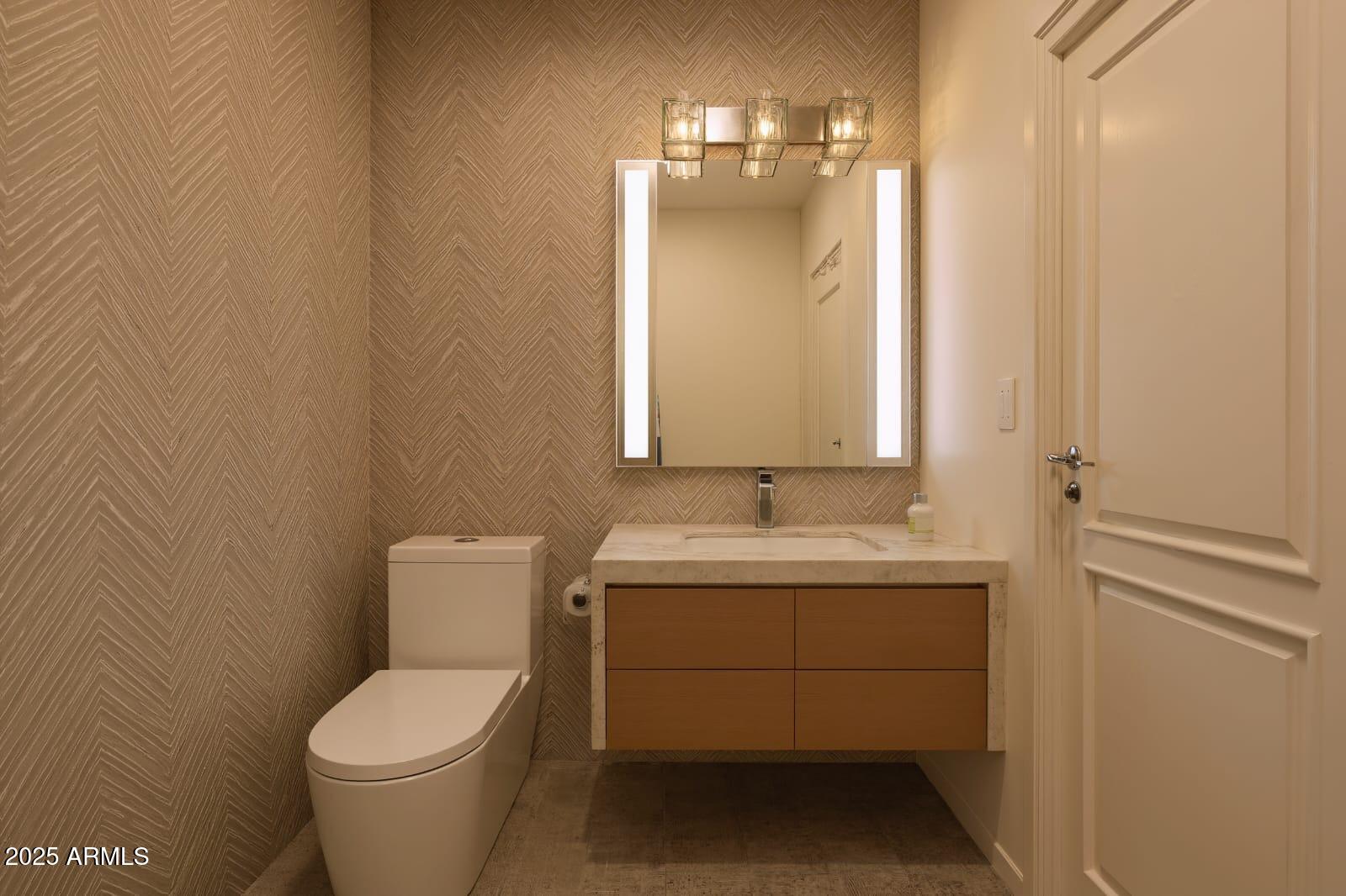 5620 S GEMSTONE Drive Chandler, AZ 85249