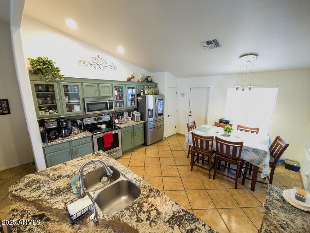 11341 E EDGEWOOD Avenue Mesa, AZ 85208