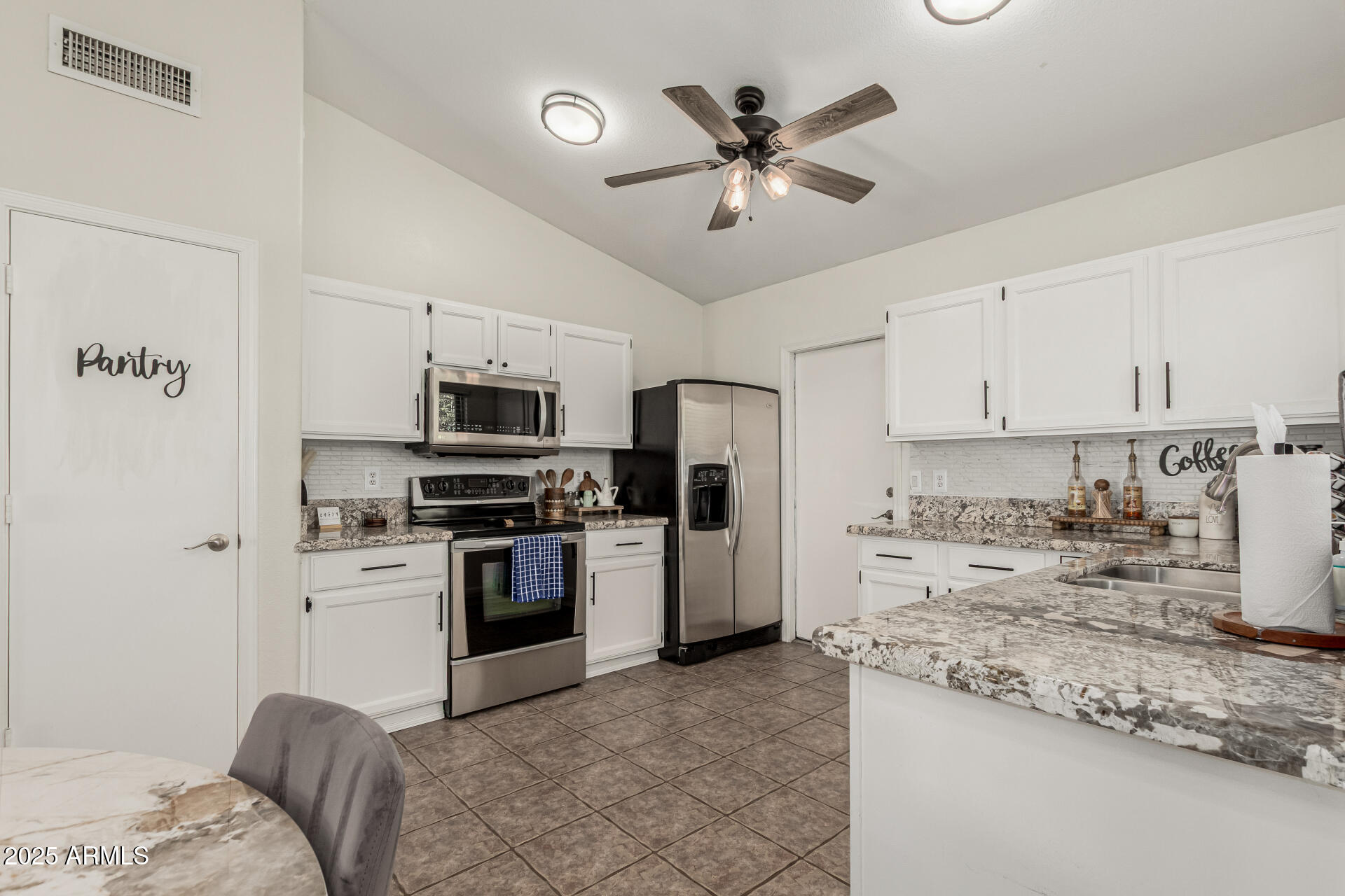 20017 N 77TH Avenue Glendale, AZ 85308