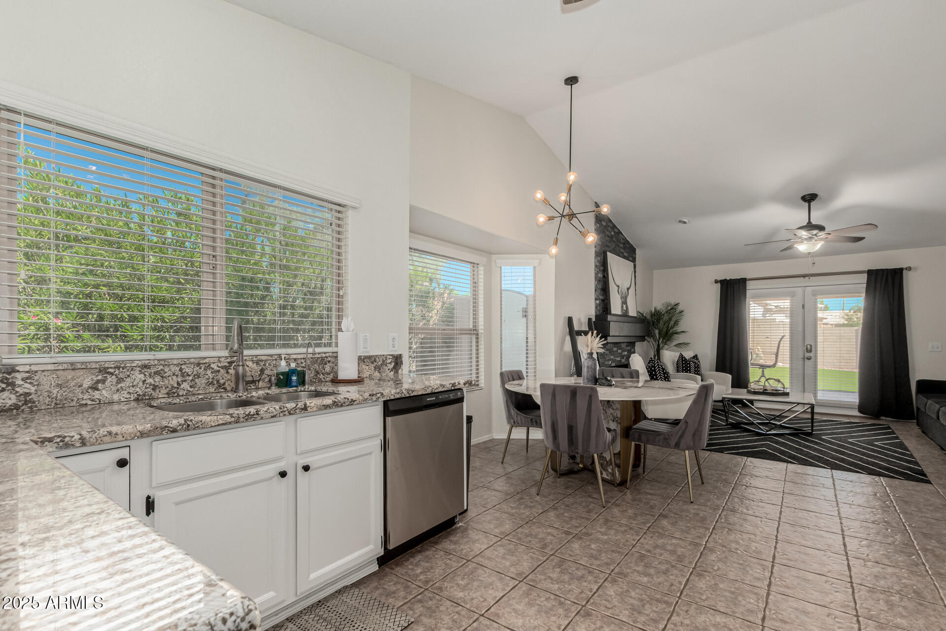 20017 N 77TH Avenue Glendale, AZ 85308