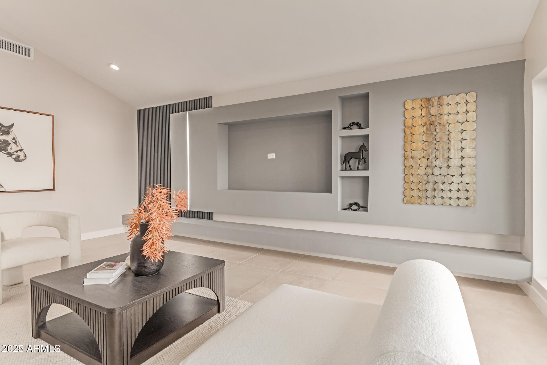 3301 E ROVEY Avenue Paradise Valley, AZ 85253