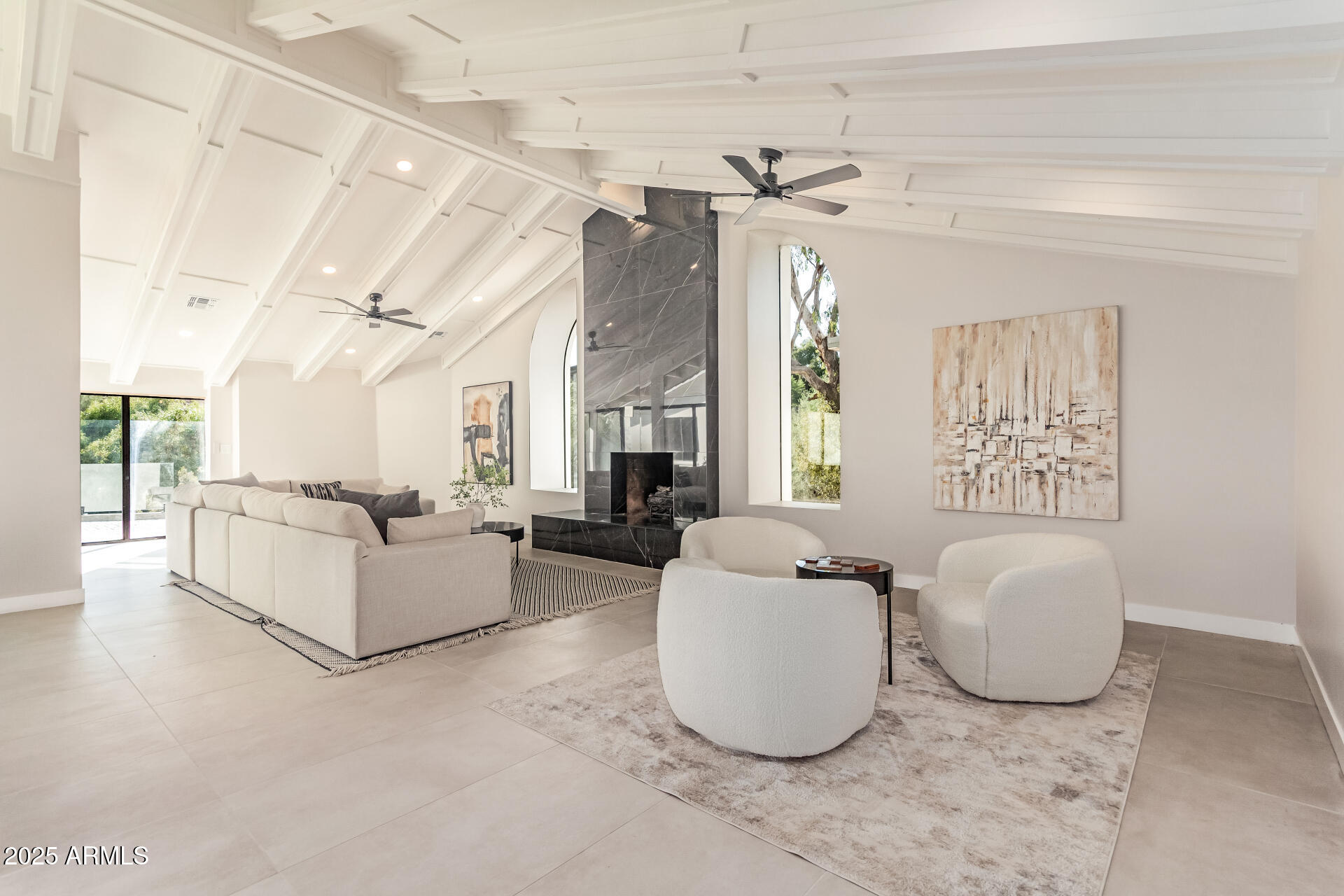 3301 E ROVEY Avenue Paradise Valley, AZ 85253