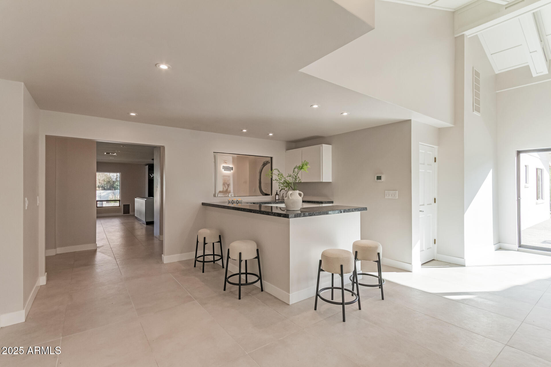 3301 E ROVEY Avenue Paradise Valley, AZ 85253