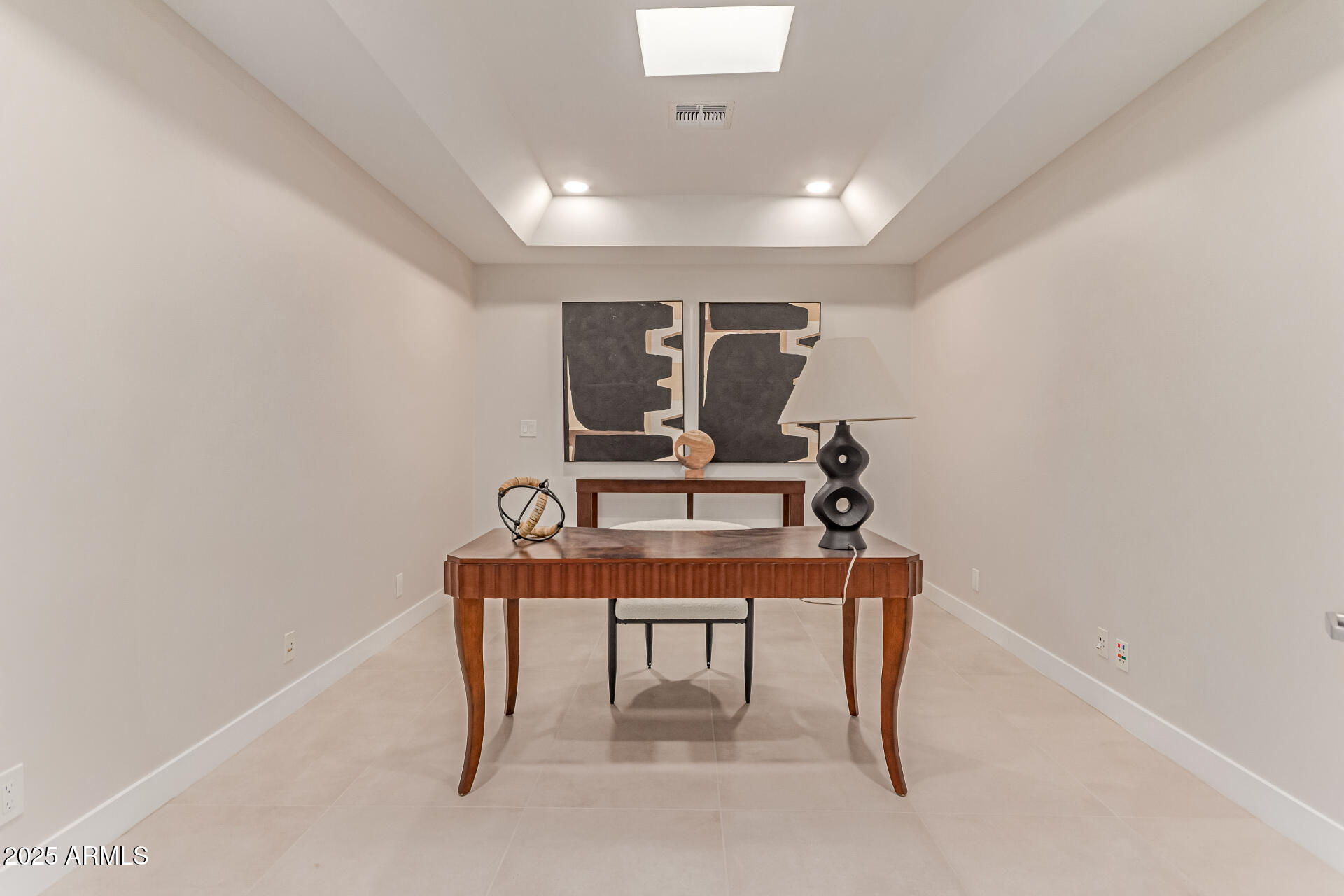 3301 E ROVEY Avenue Paradise Valley, AZ 85253