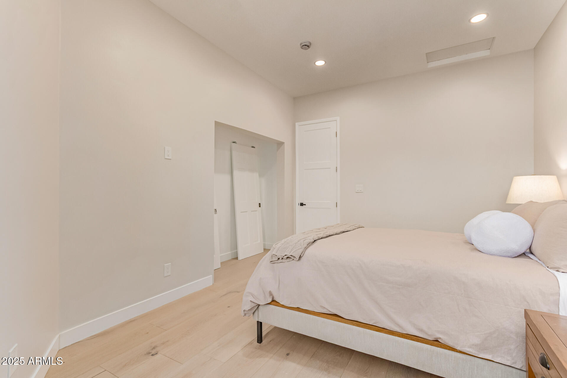 3301 E ROVEY Avenue Paradise Valley, AZ 85253