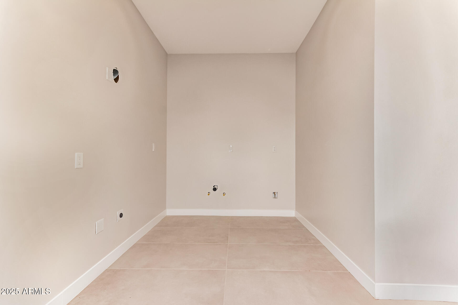 3301 E ROVEY Avenue Paradise Valley, AZ 85253