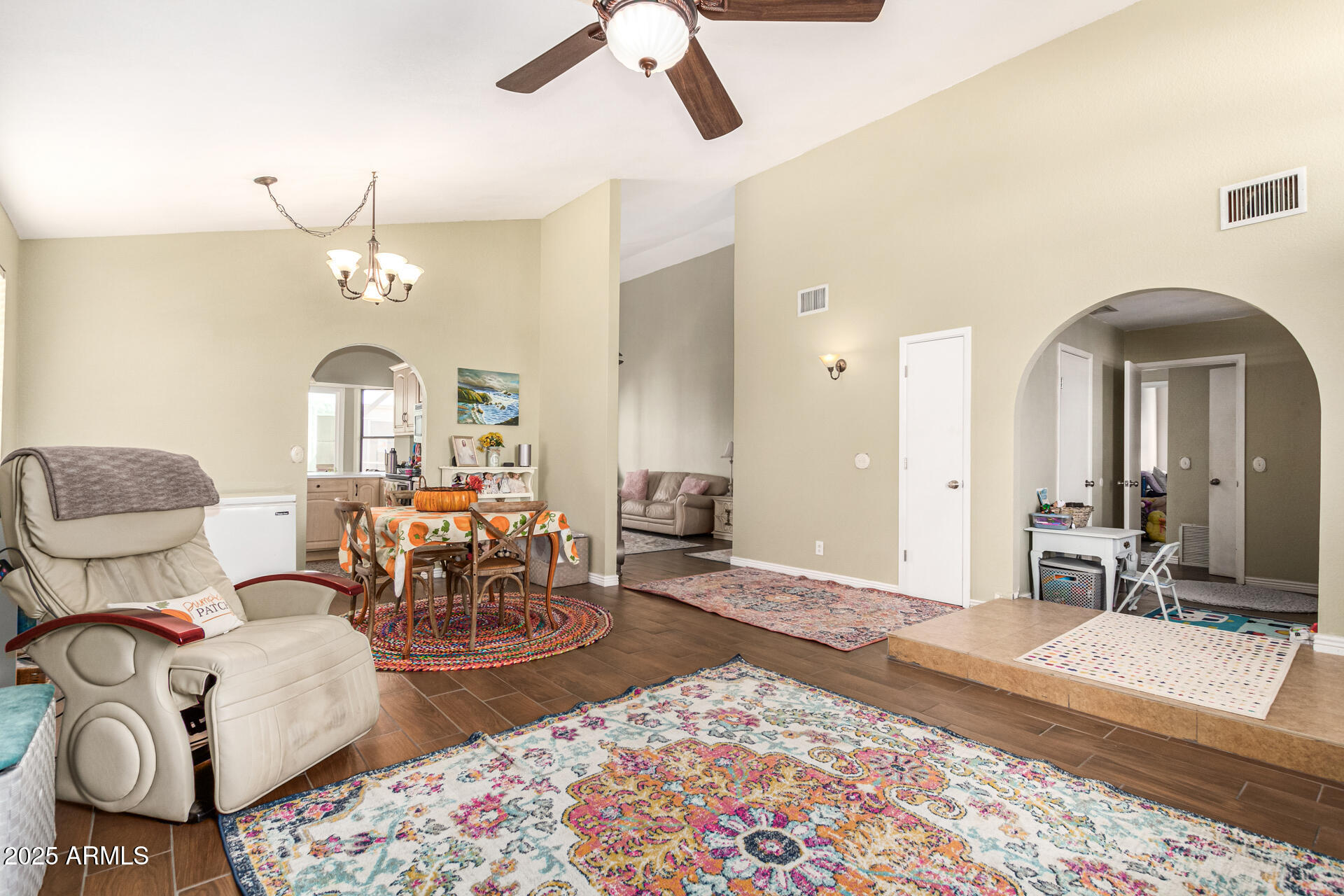 1007 N PALM Street Gilbert, AZ 85234