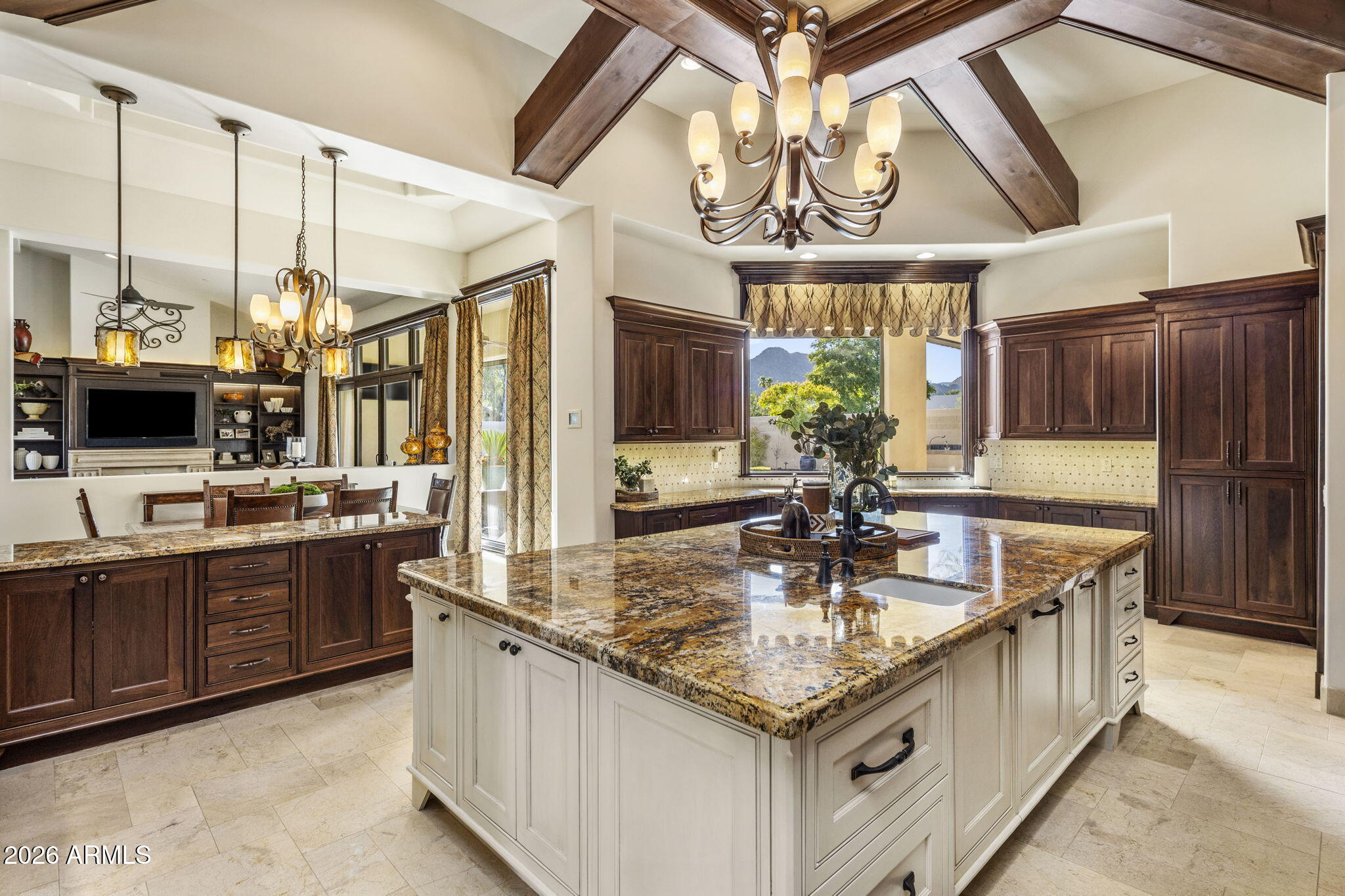 8111 N 62ND Place Paradise Valley, AZ 85253