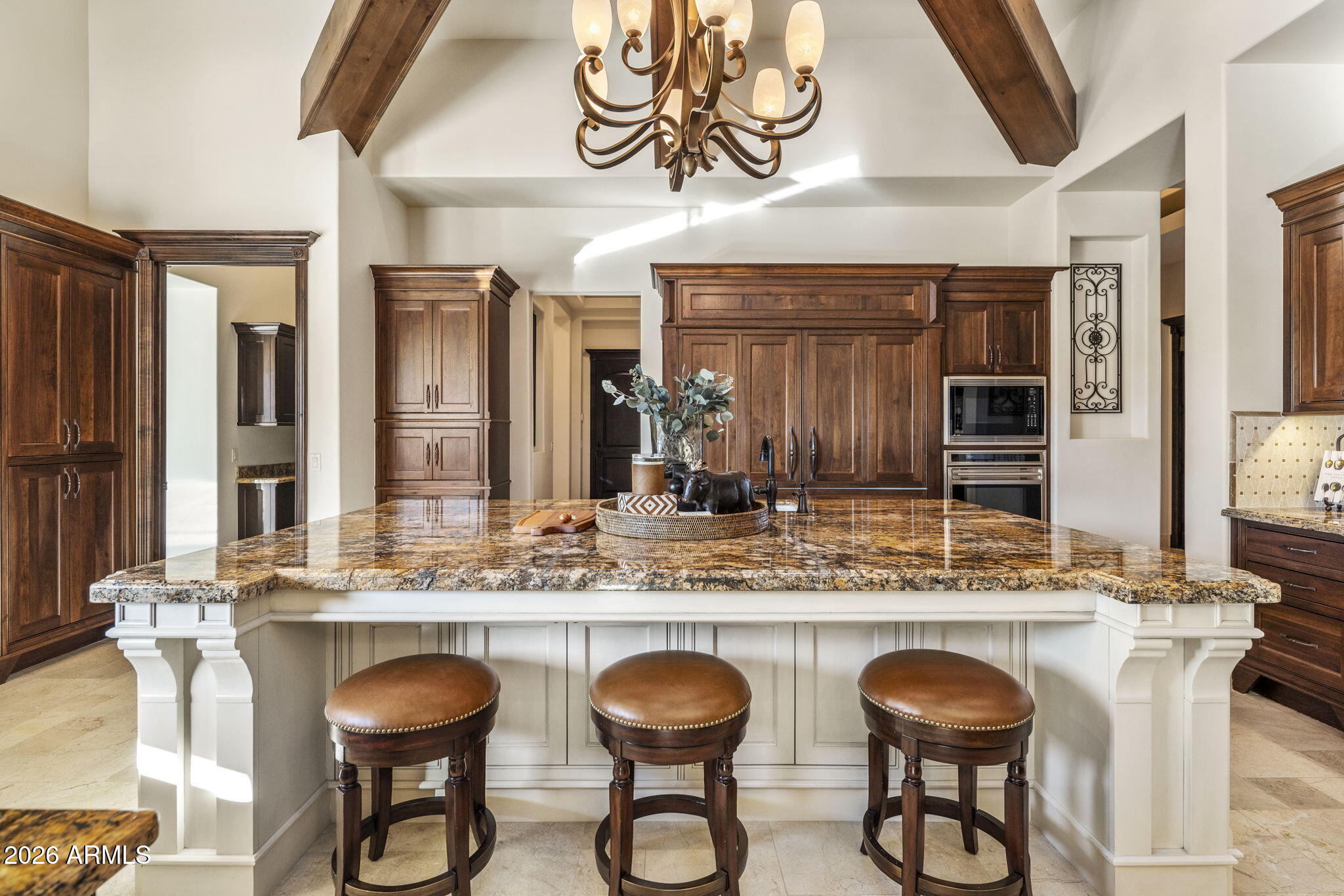 8111 N 62ND Place Paradise Valley, AZ 85253