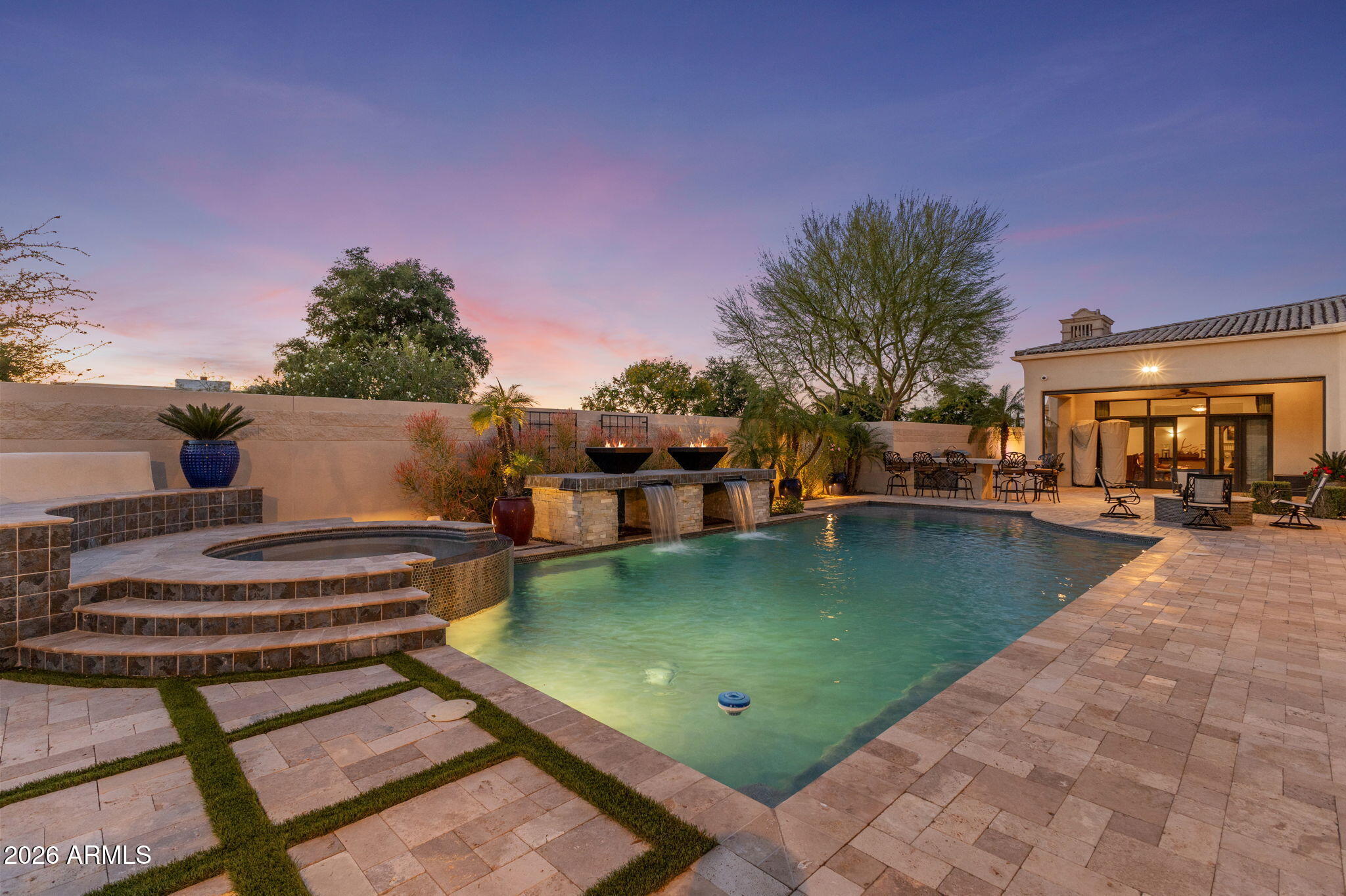 8111 N 62ND Place Paradise Valley, AZ 85253