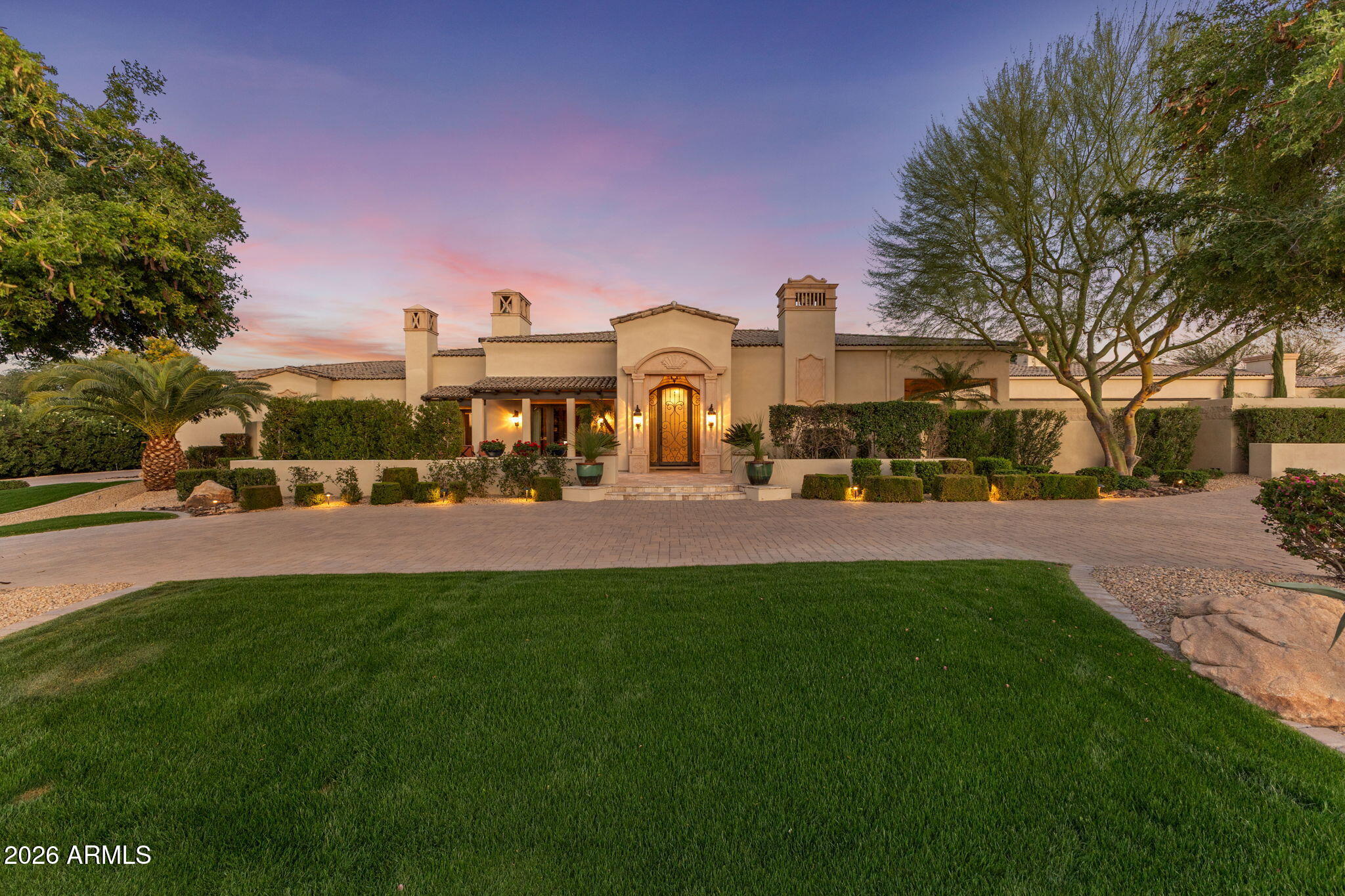 8111 N 62ND Place Paradise Valley, AZ 85253