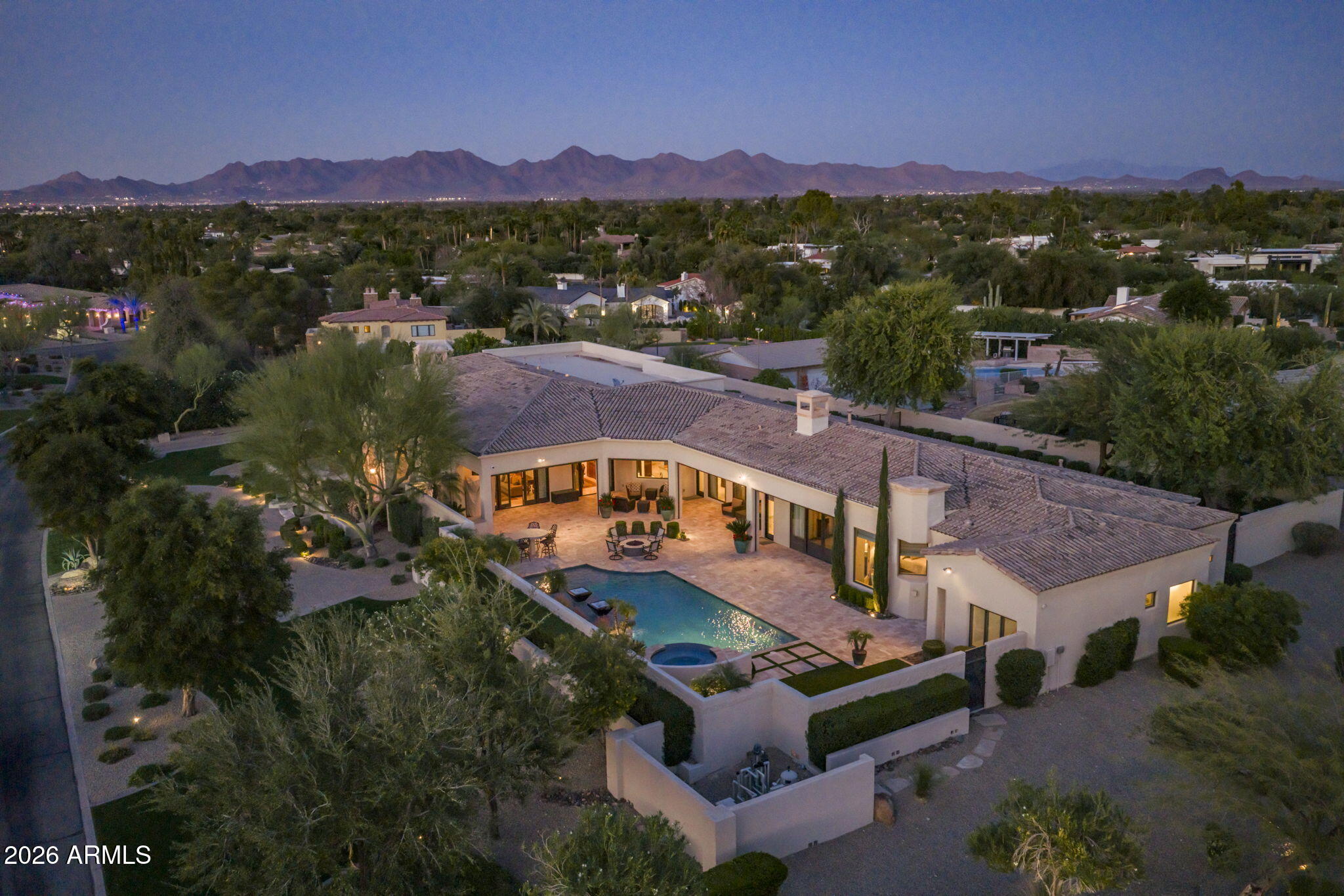 8111 N 62ND Place Paradise Valley, AZ 85253