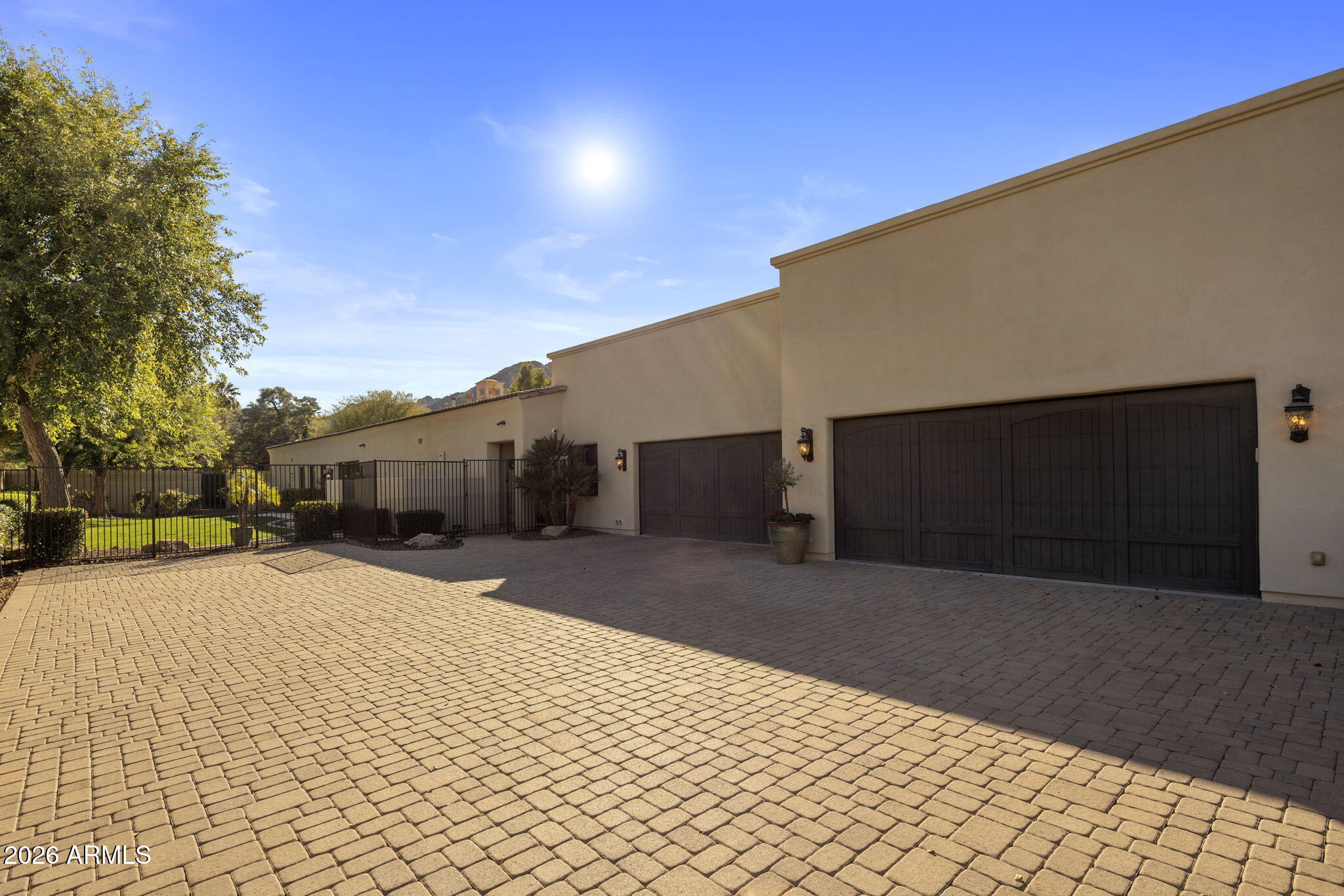 8111 N 62ND Place Paradise Valley, AZ 85253