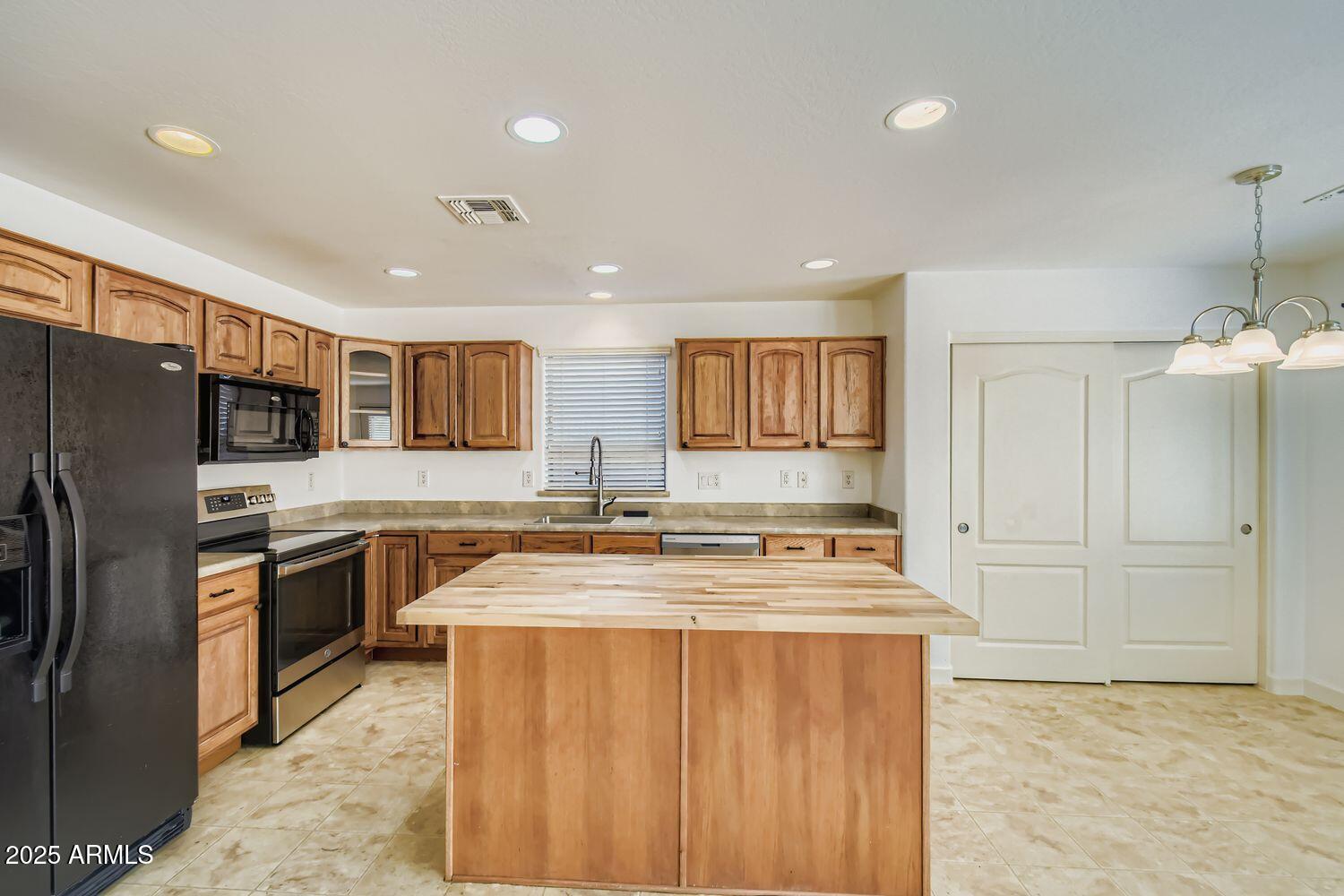 20475 N Herbert Avenue Maricopa, AZ 85138