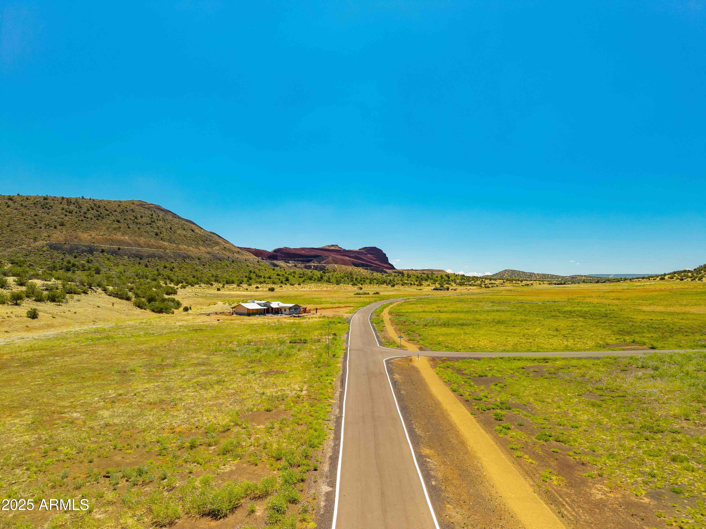 6298 MEADOWS Lane Flagstaff, AZ 86004