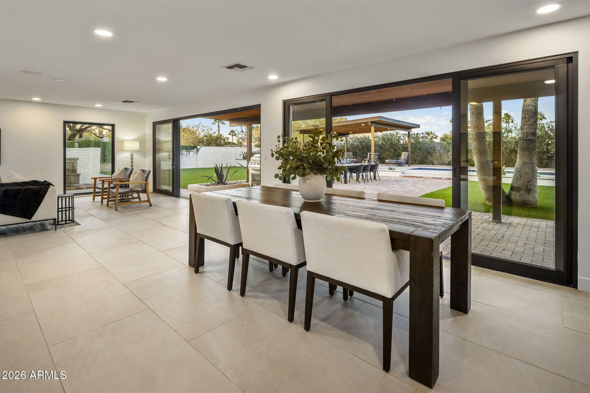 6250 E CHARTER OAK Road Scottsdale, AZ 85254