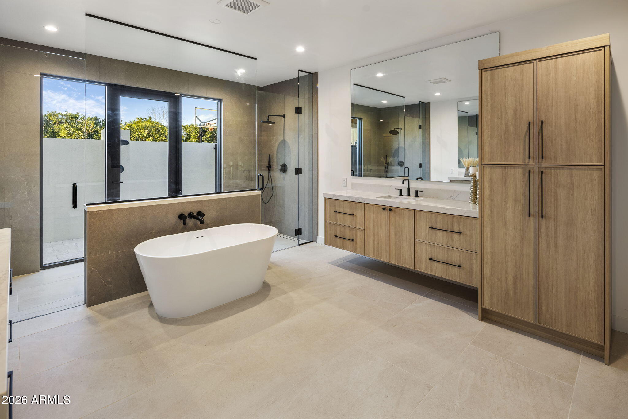 6250 E CHARTER OAK Road Scottsdale, AZ 85254