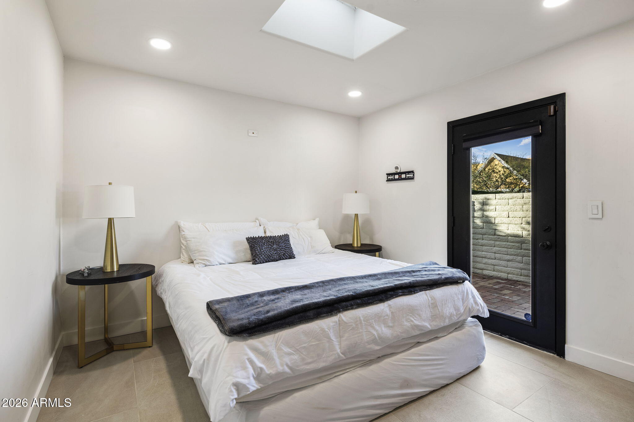 6250 E CHARTER OAK Road Scottsdale, AZ 85254