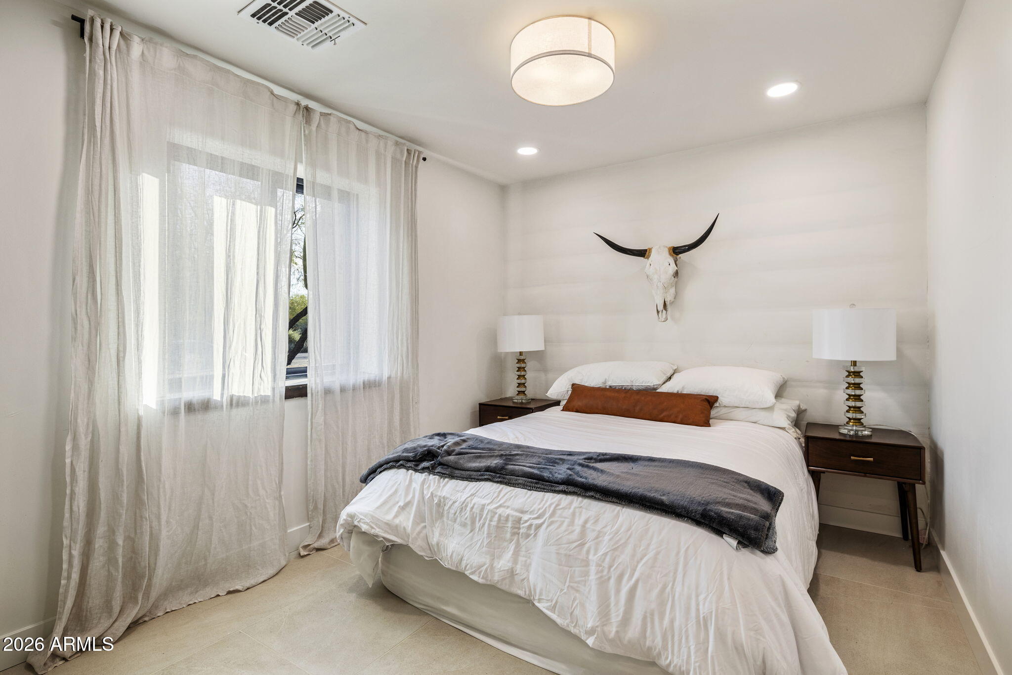 6250 E CHARTER OAK Road Scottsdale, AZ 85254