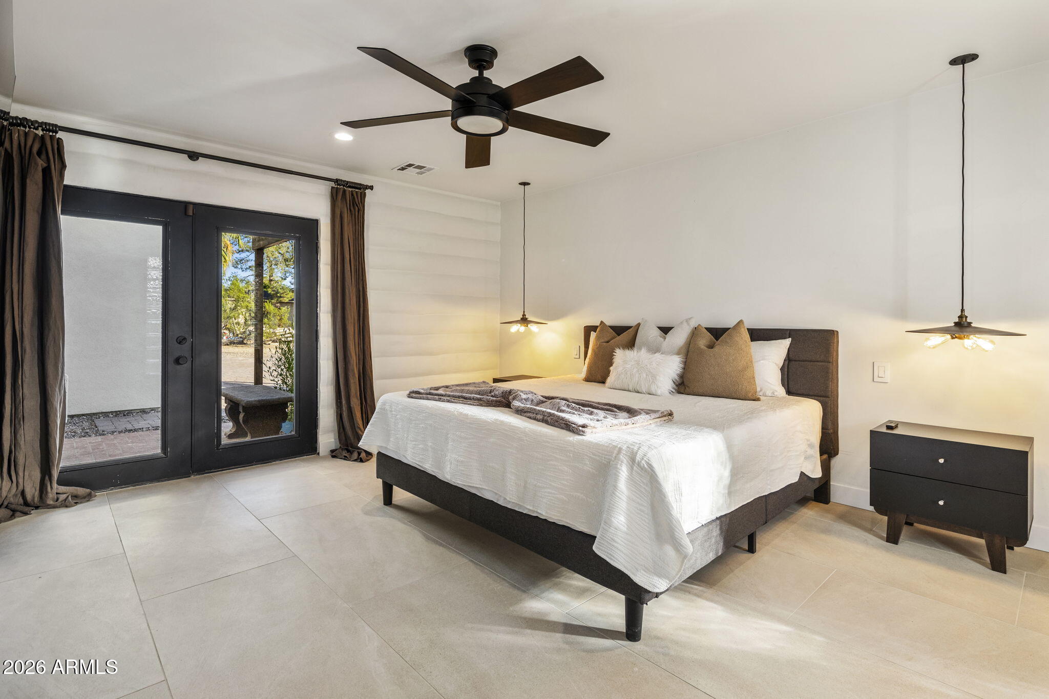 6250 E CHARTER OAK Road Scottsdale, AZ 85254