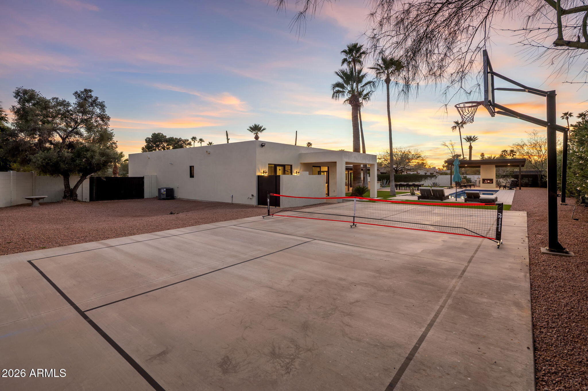 6250 E CHARTER OAK Road Scottsdale, AZ 85254