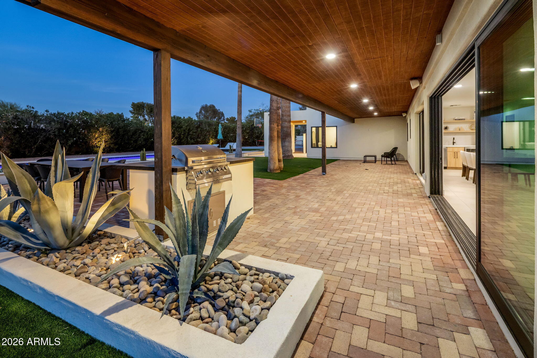 6250 E CHARTER OAK Road Scottsdale, AZ 85254