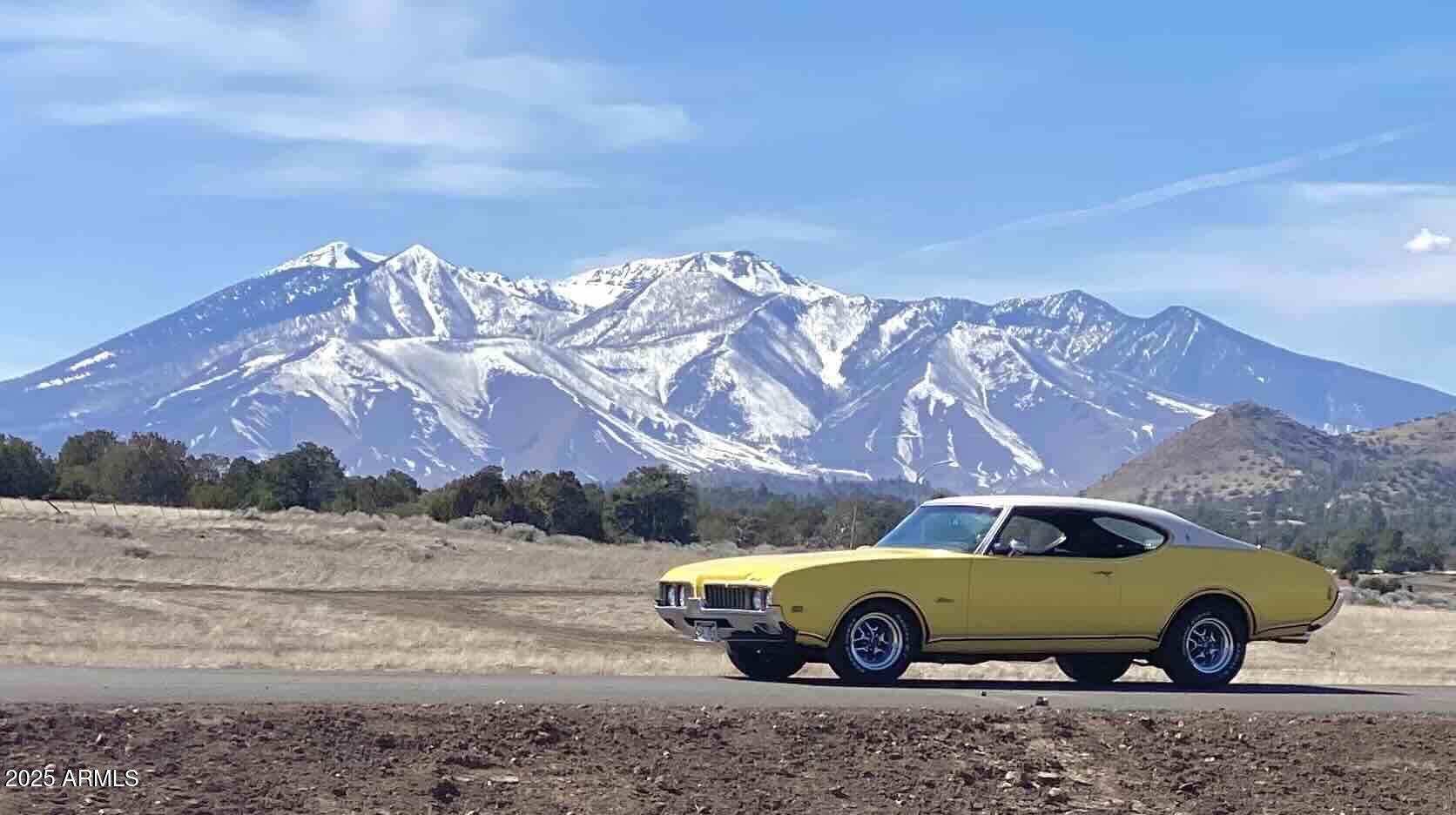 6502 MEADOWS Lane Flagstaff, AZ 86004