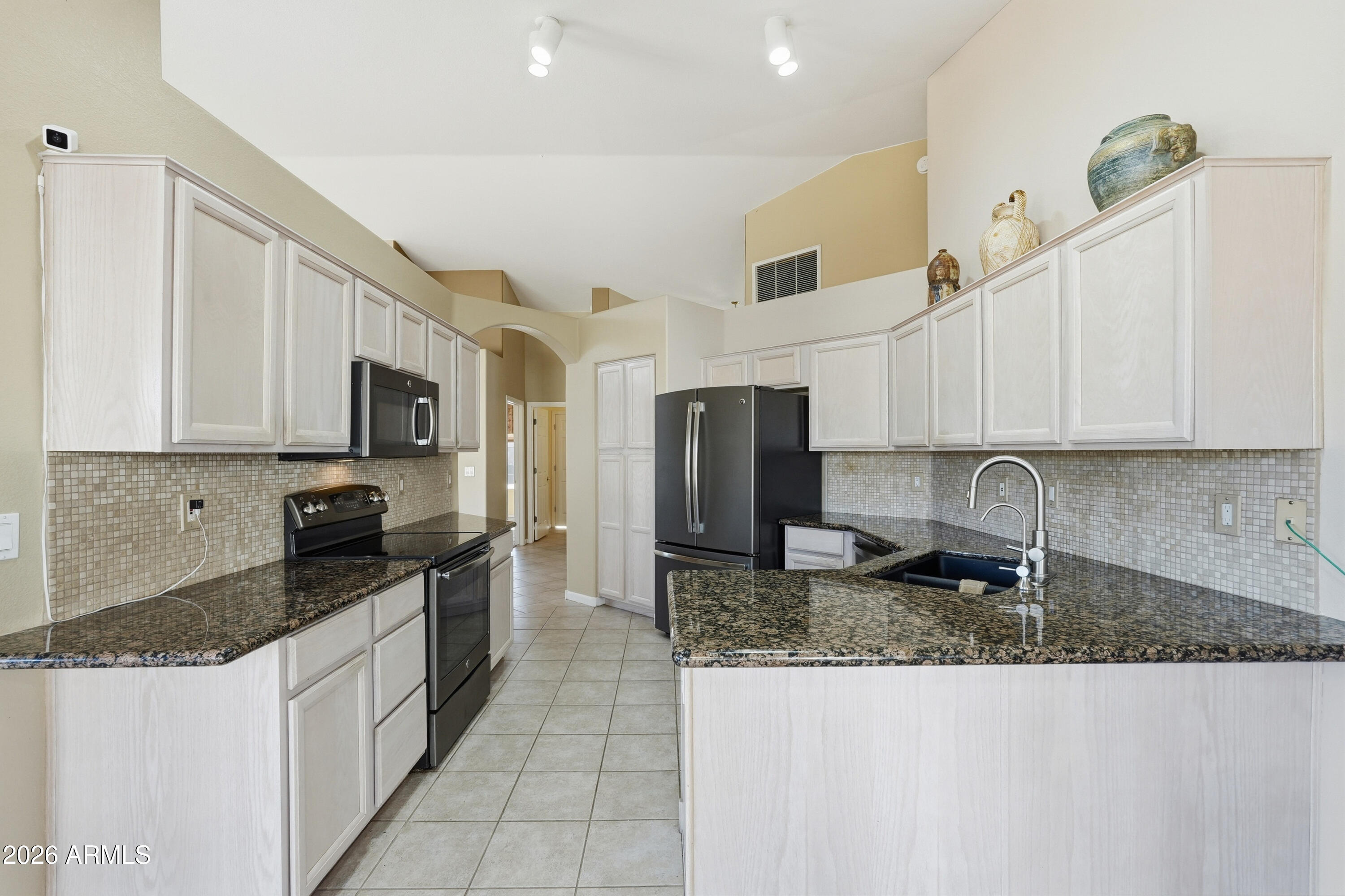 6329 S SANDTRAP Drive Gold Canyon, AZ 85118