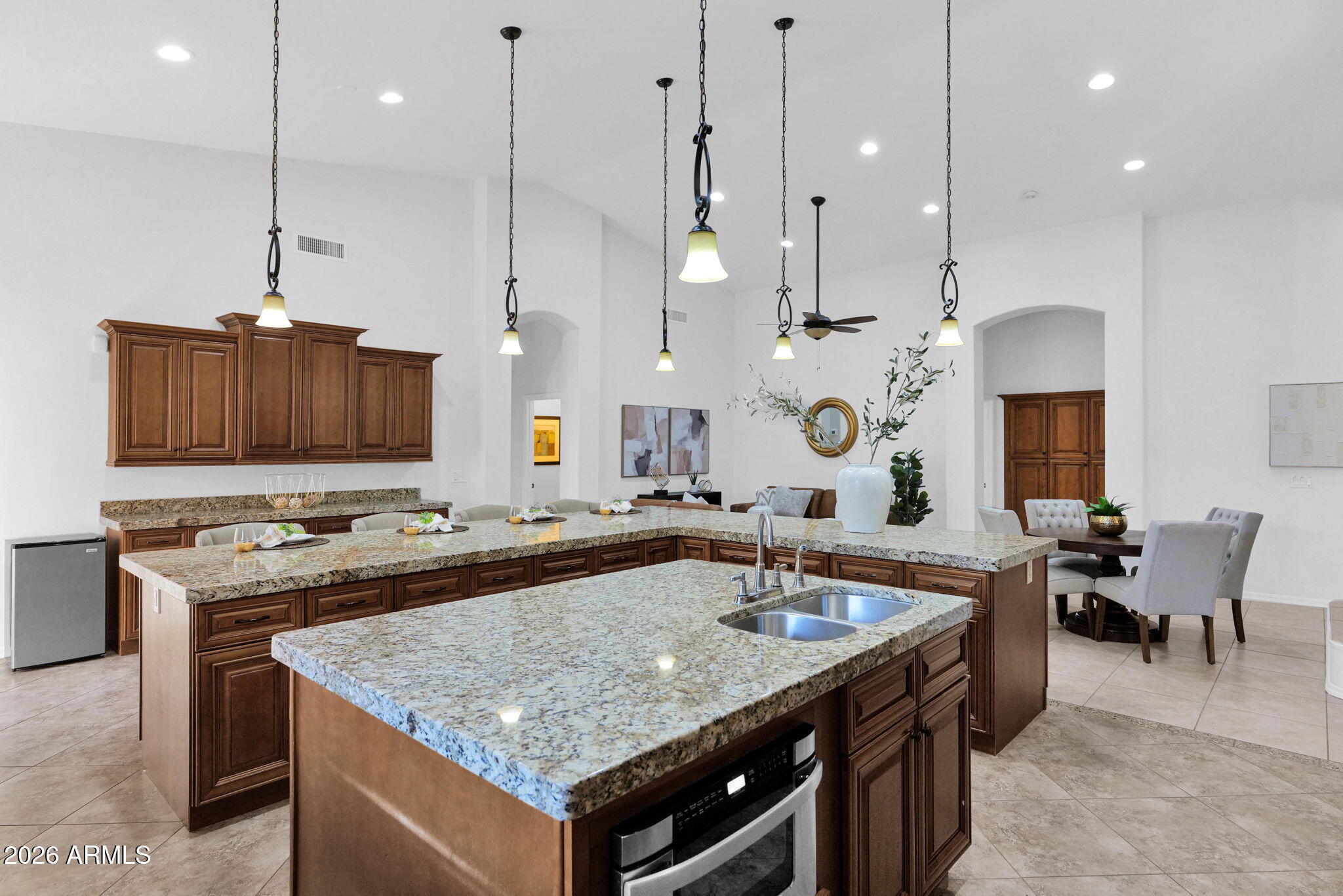 3835 E LELAND Street Mesa, AZ 85215