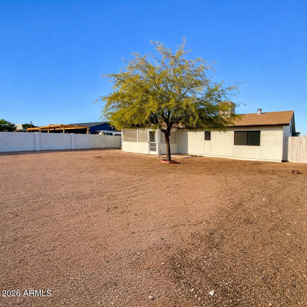 755 E MESQUITE Avenue Apache Junction, AZ 85119