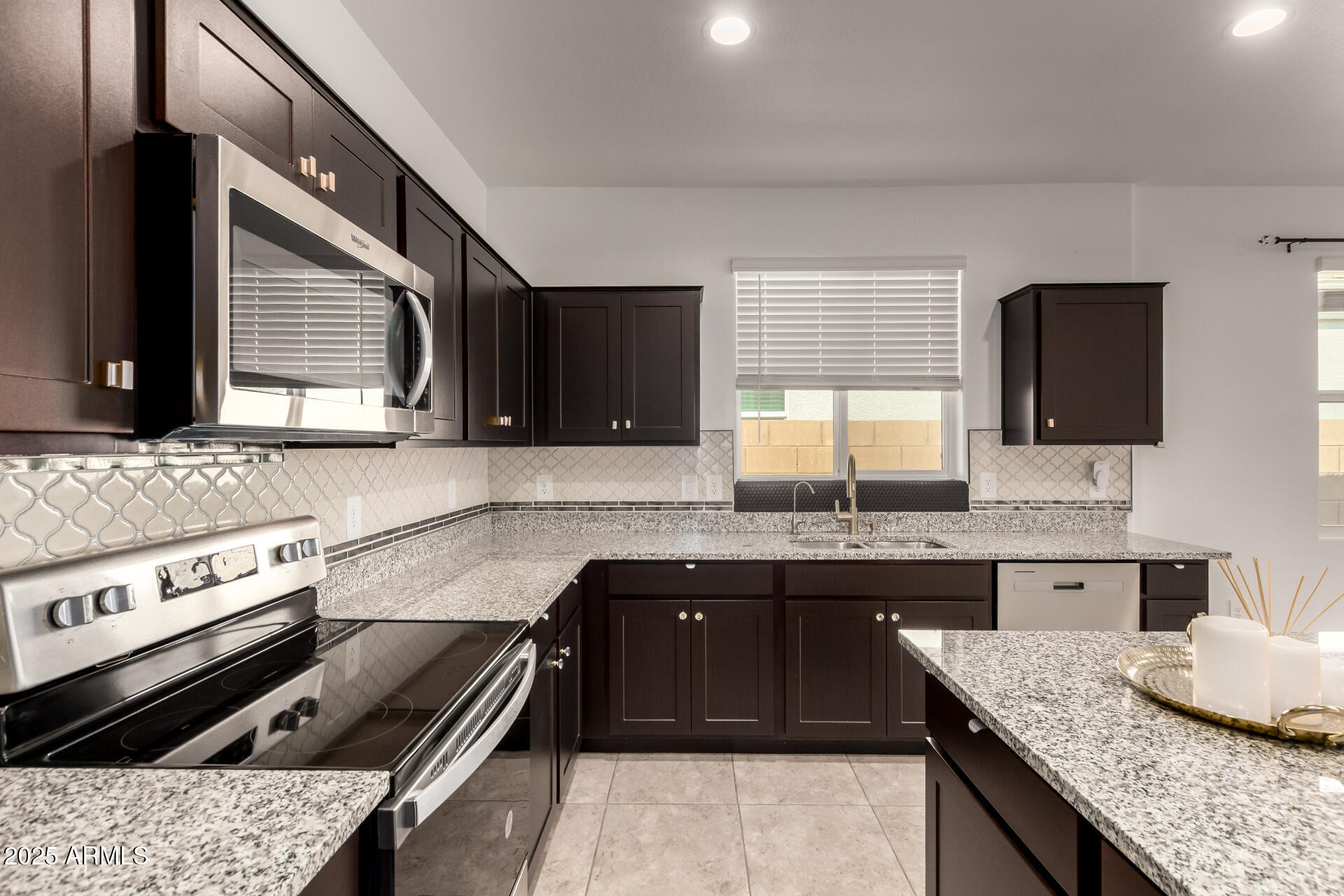 5267 E DIATOMITE Drive San Tan Valley, AZ 85143