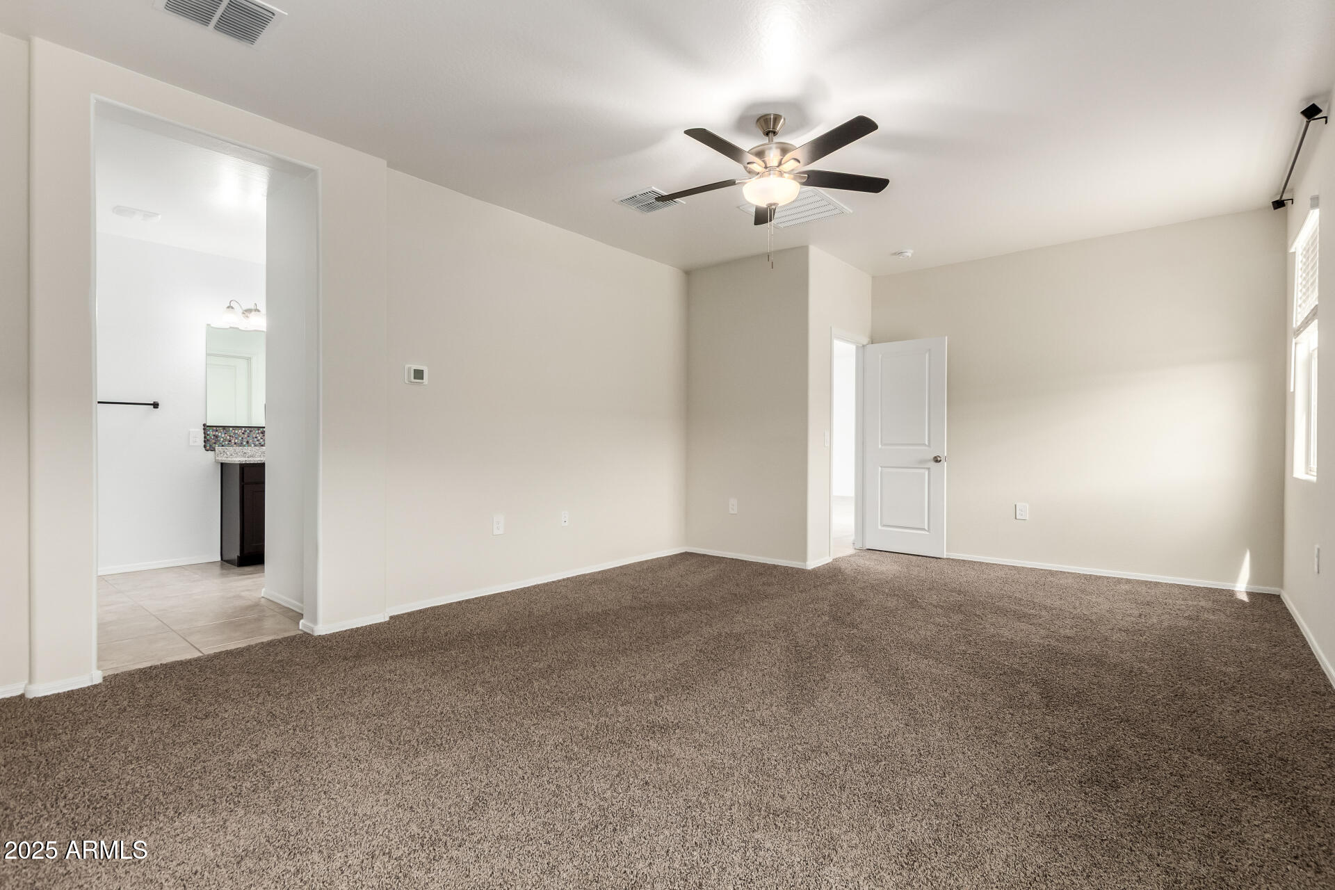 5267 E DIATOMITE Drive San Tan Valley, AZ 85143