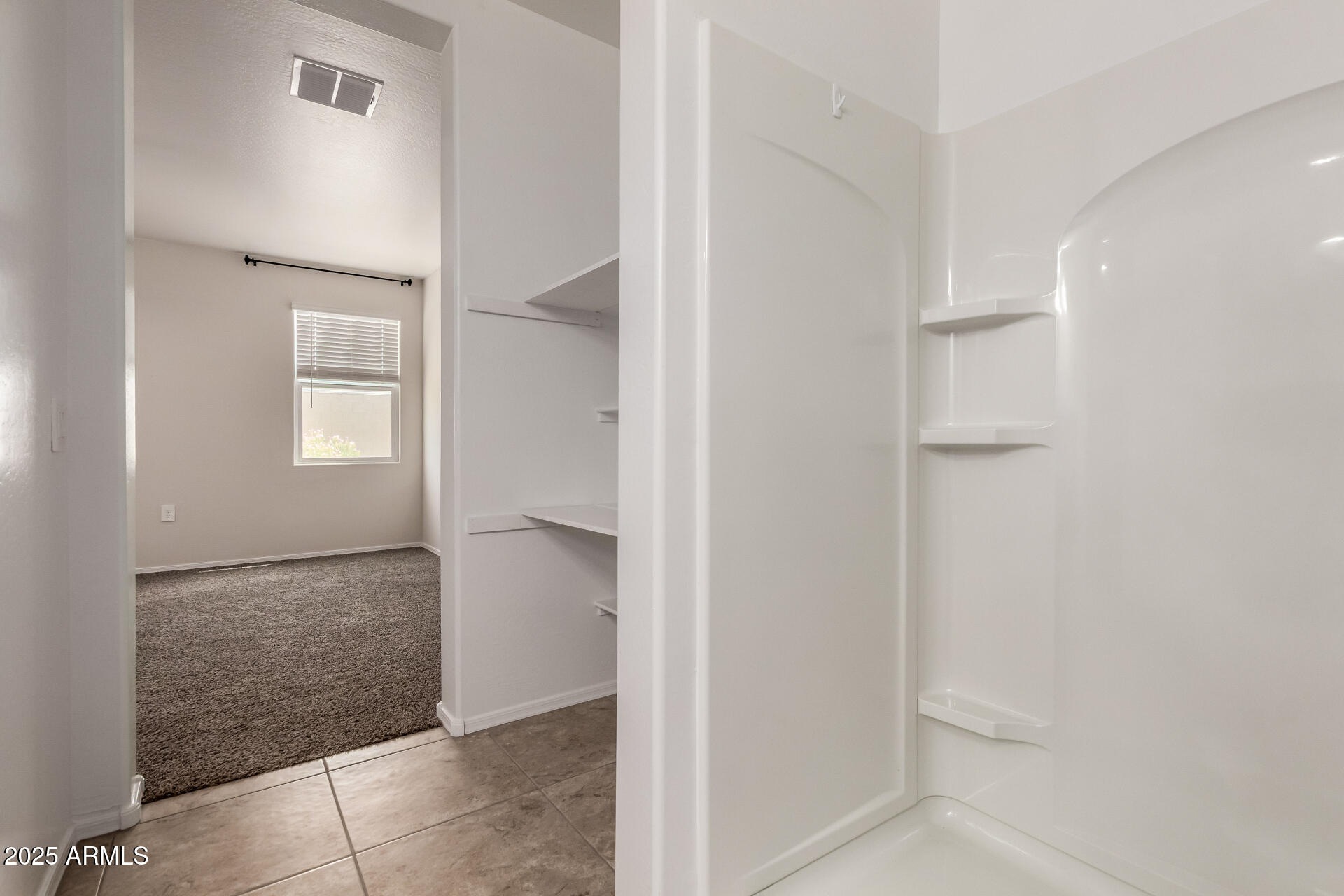 5267 E DIATOMITE Drive San Tan Valley, AZ 85143